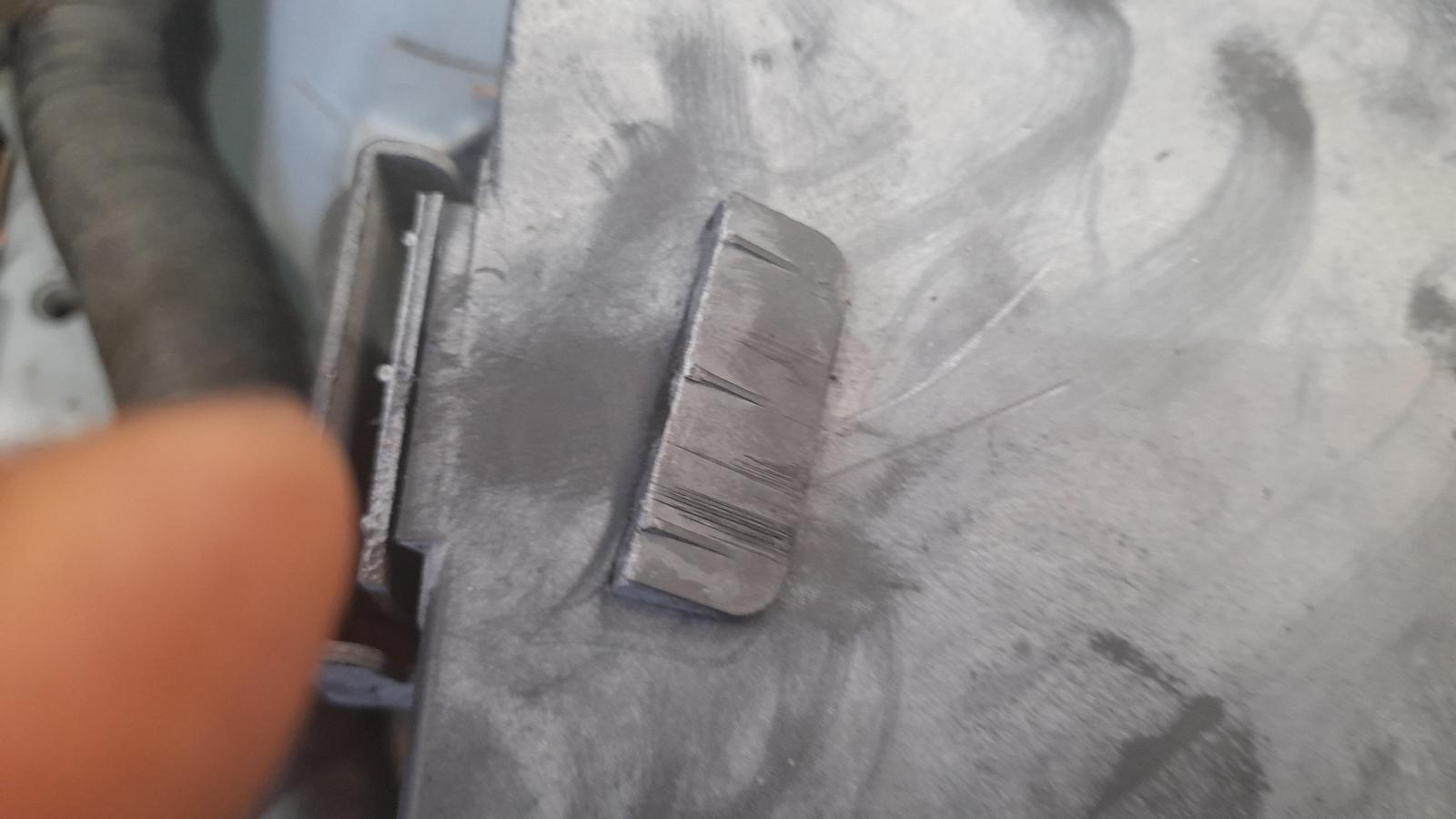 View Auto part Fuse Box Nissan Dualis 2011