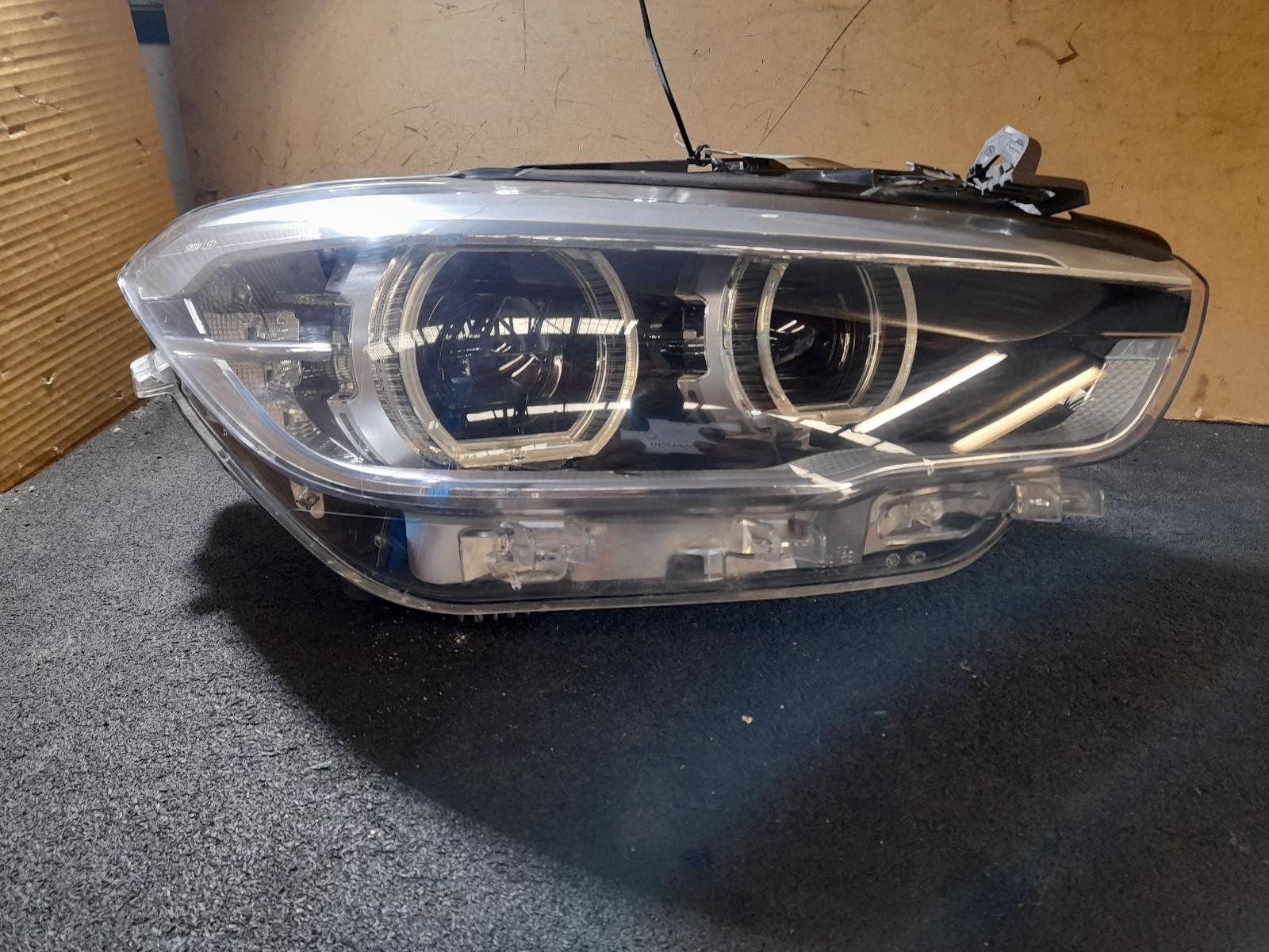 View Auto part Right Headlamp Bmw 1 Series 2017