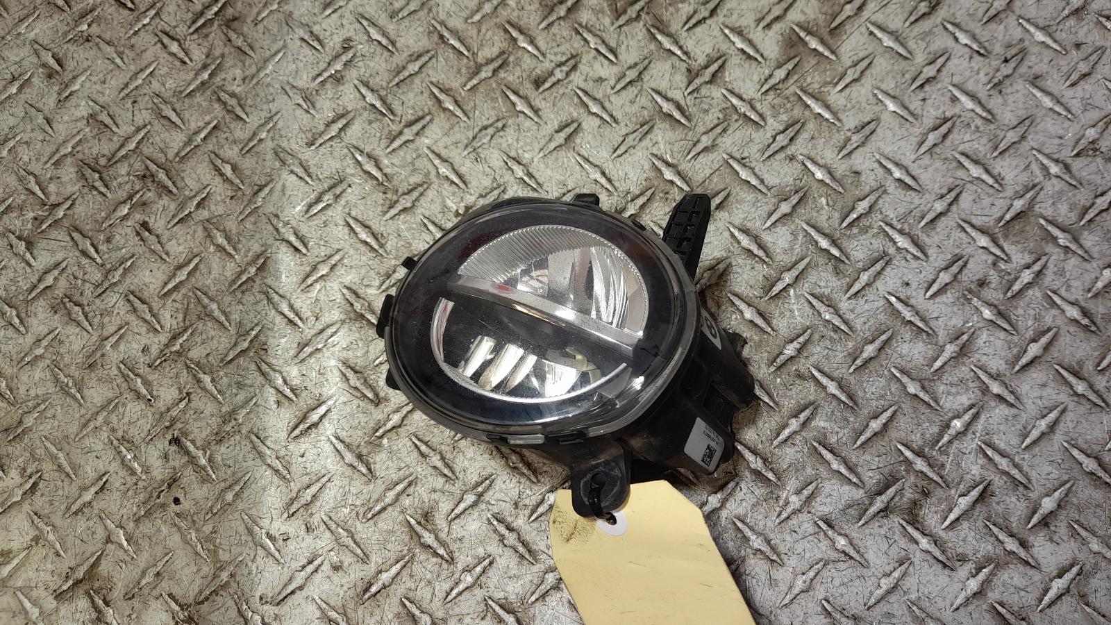 View Auto part Right Indicator/Fog/Side Bmw 1 Series 2017