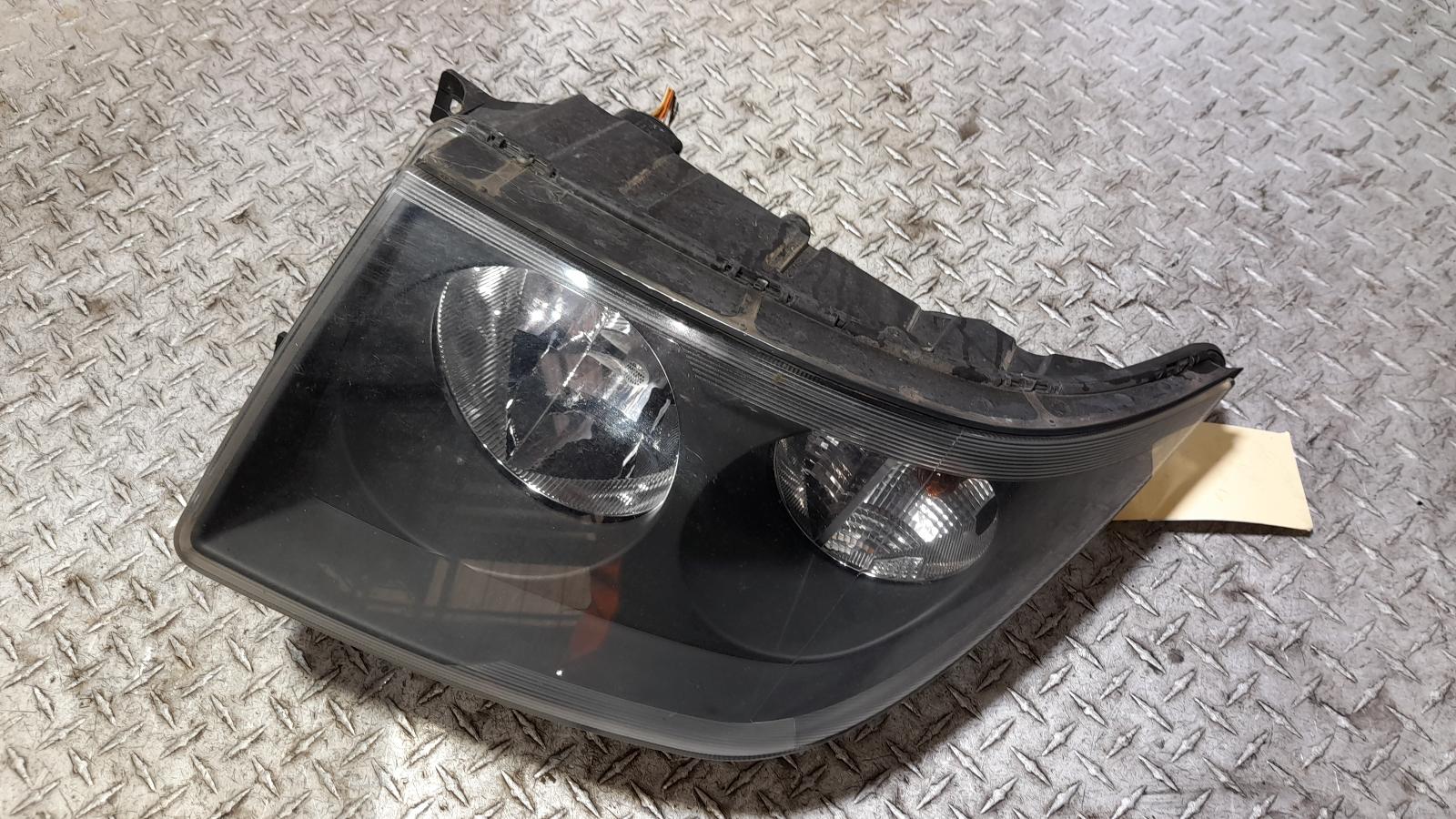 View Auto part Right Headlamp Volkswagen Crafter 2011