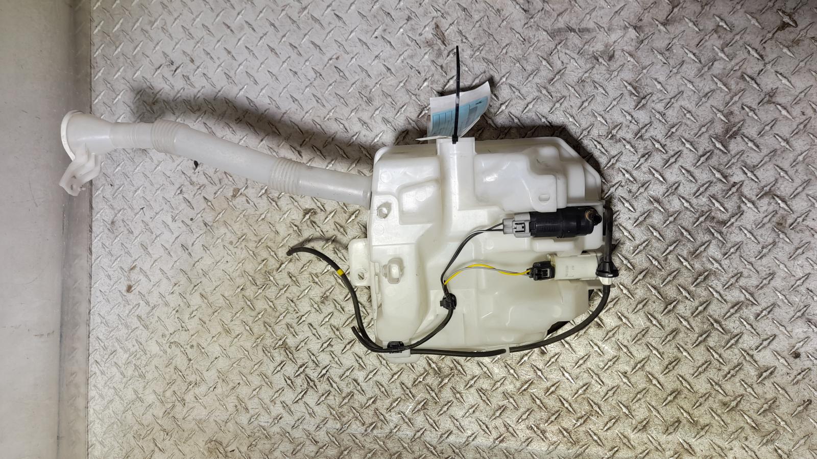 View Auto part Washer Bottle Mitsubishi Outlander 2016