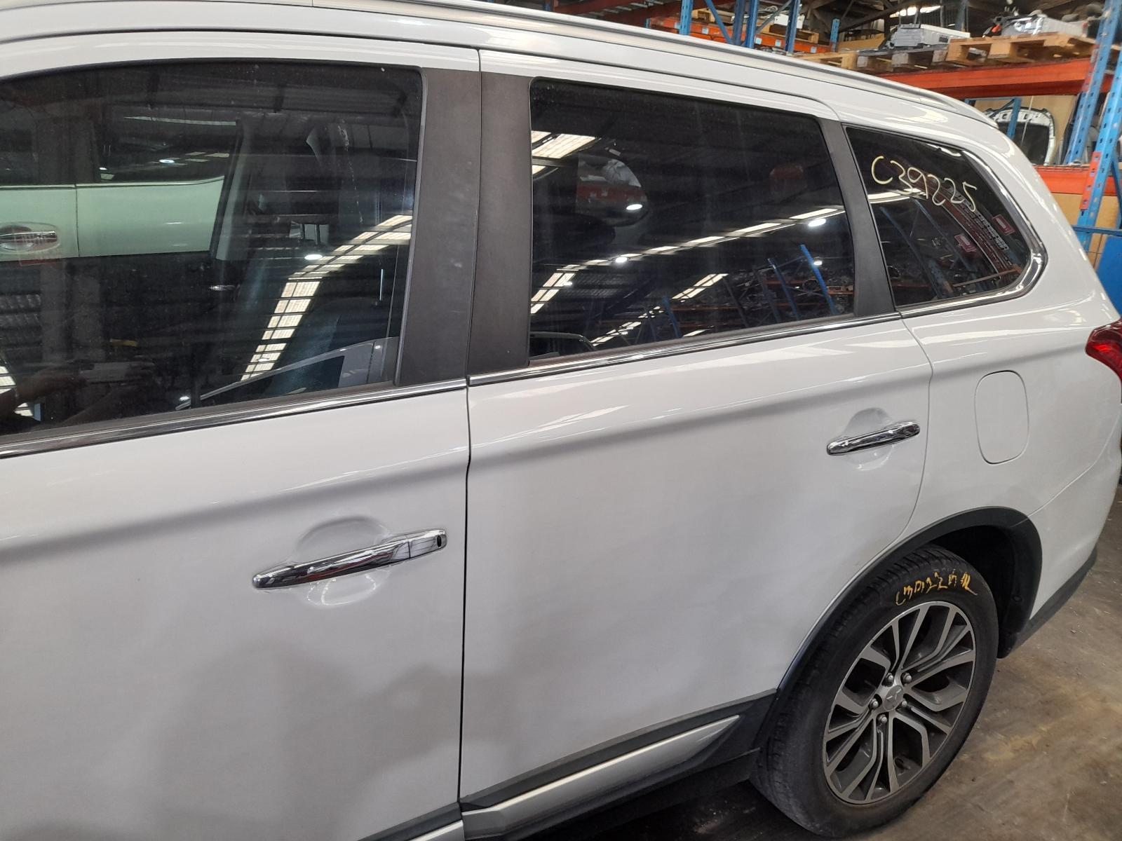 View Auto part Left Rear Wnd Reg/Motor Mitsubishi Outlander 2016