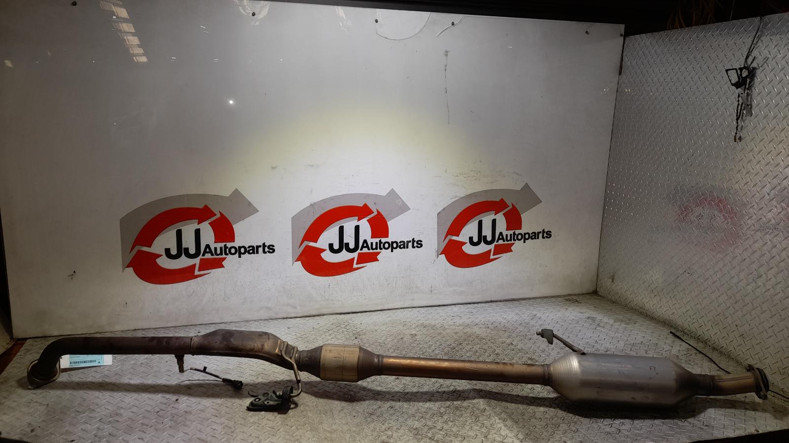 View Auto part Catalytic Converter Toyota Camry 2019