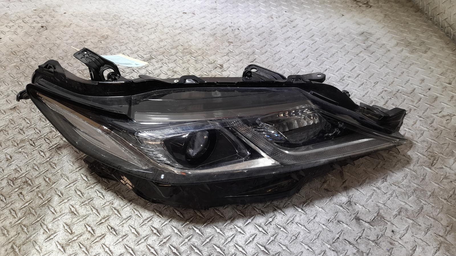 View Auto part Right Headlamp Toyota Camry 2019
