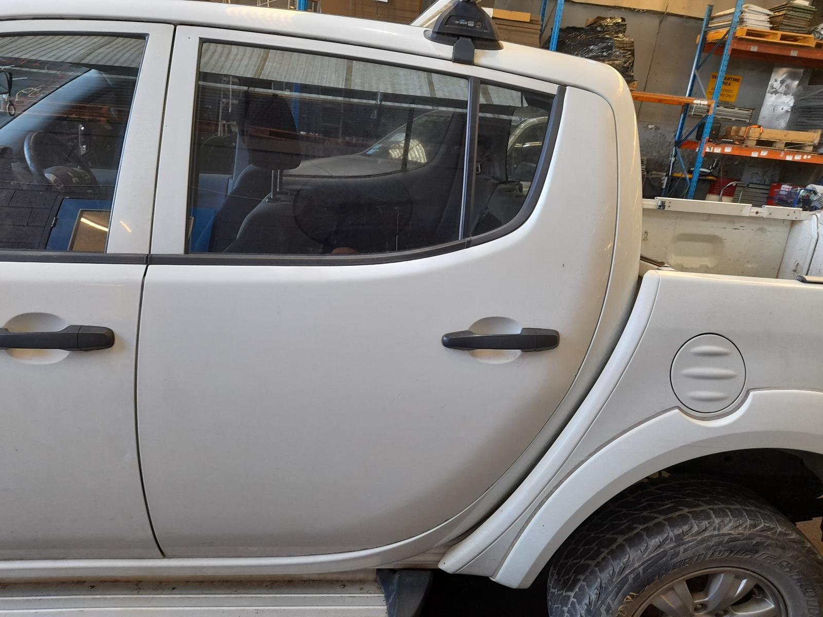 View Auto part Left Rear Door/Sliding Mitsubishi Triton 2015