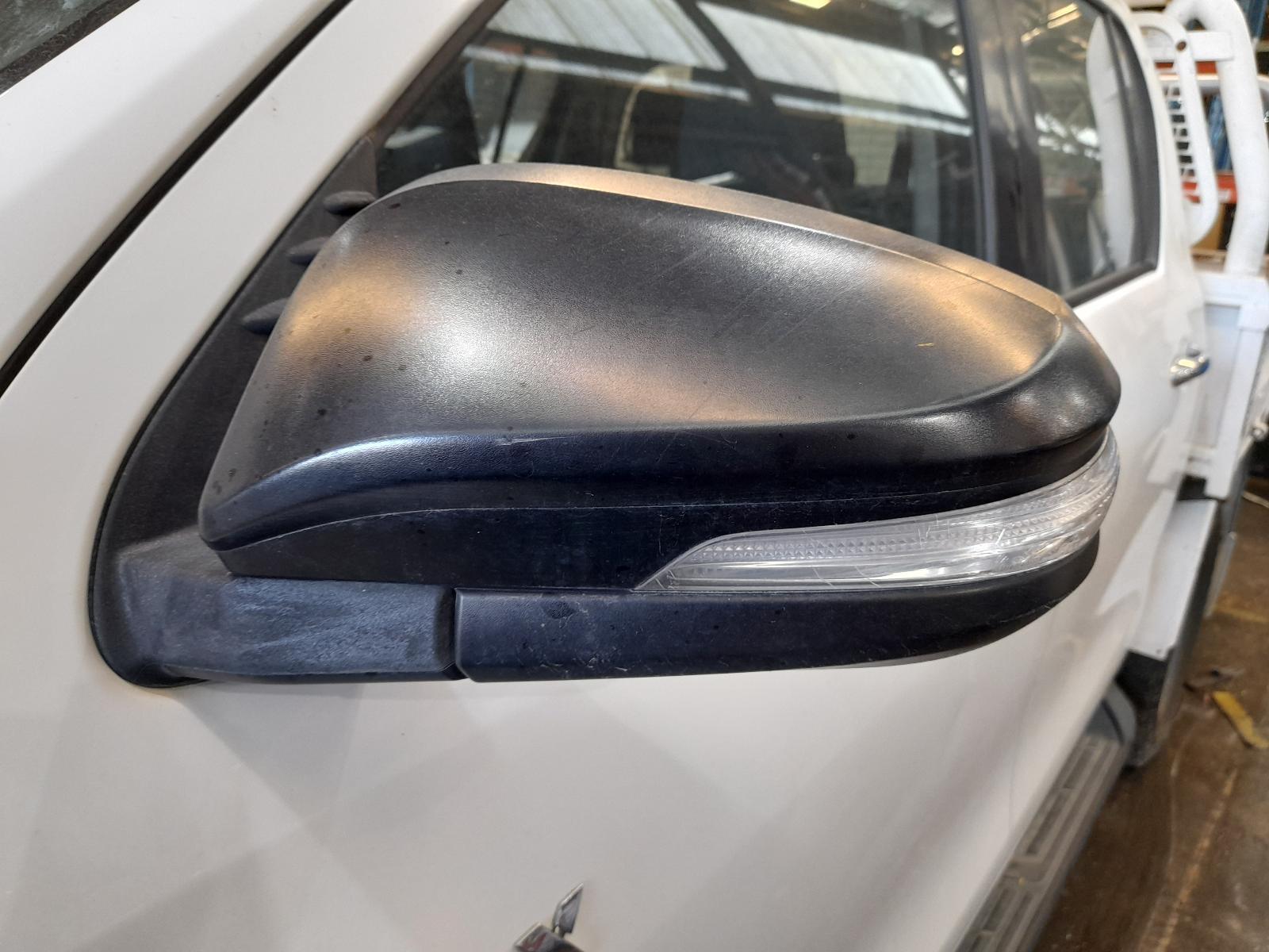 View Auto part Left Door Mirror Toyota Hilux 2015