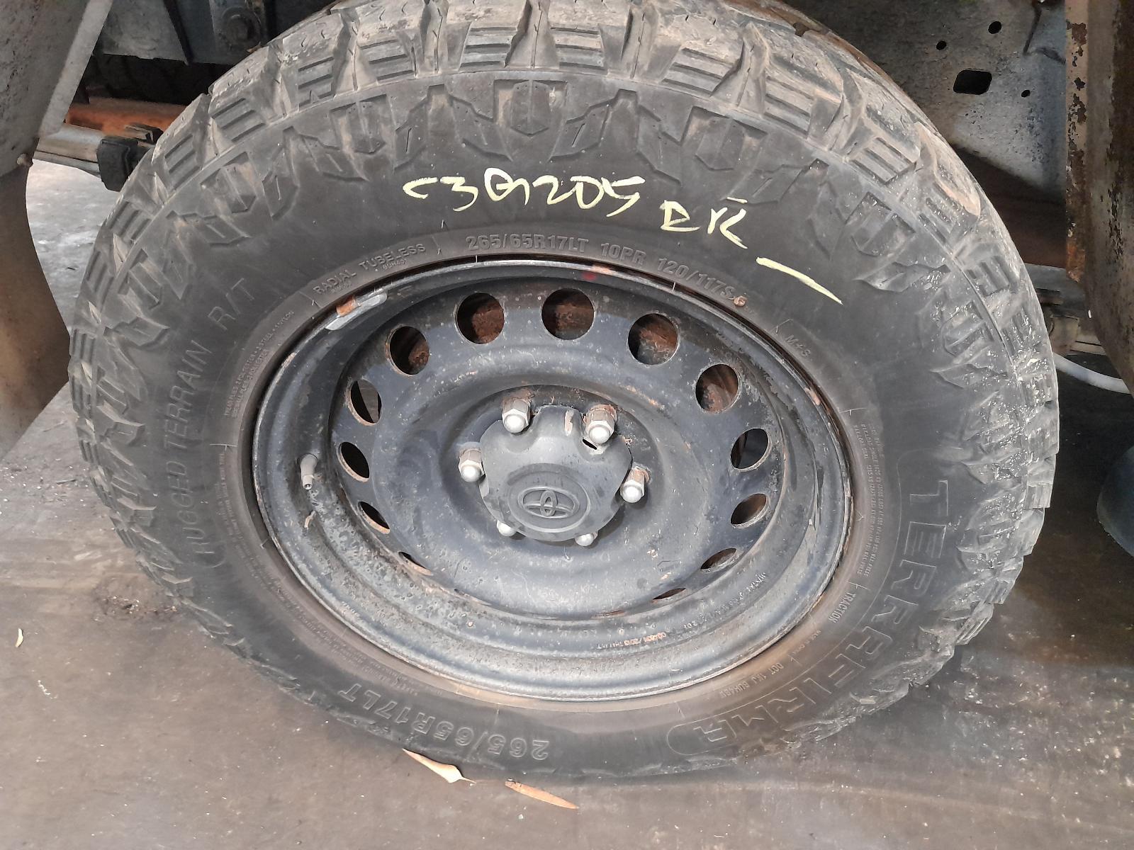 View Auto part Wheel Standard/Steel Toyota Hilux 2015