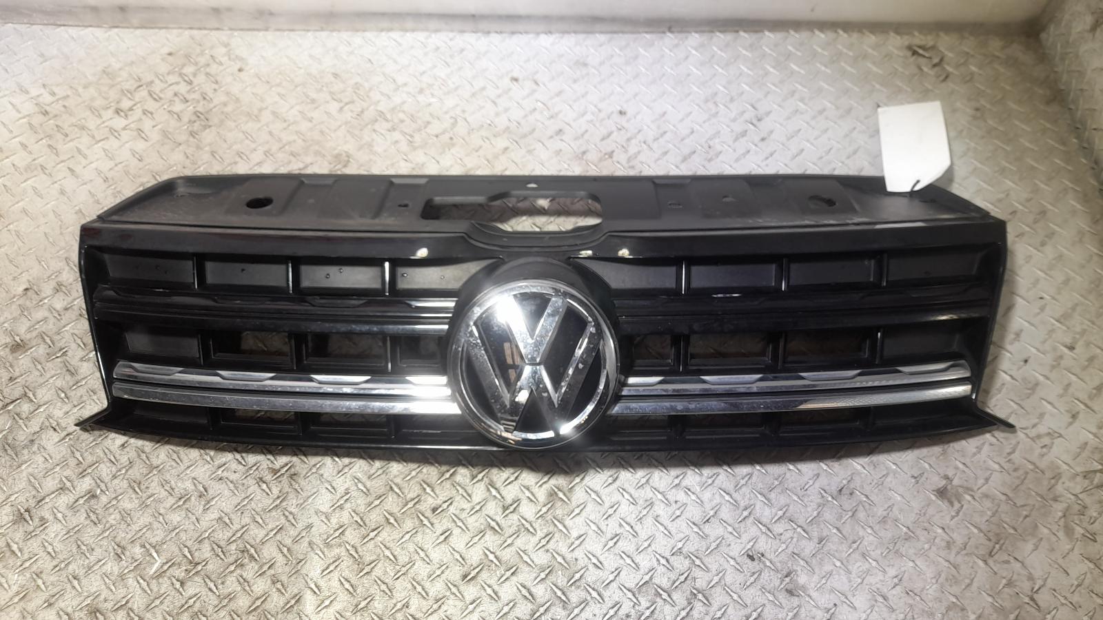 View Auto part Grille Volkswagen Amarok 2017
