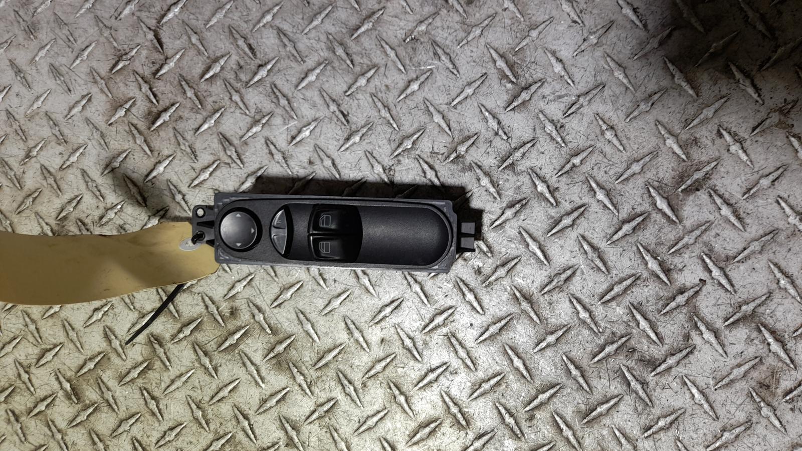 View Auto part Pwr Dr Wind Switch Mercedes Vito 2013
