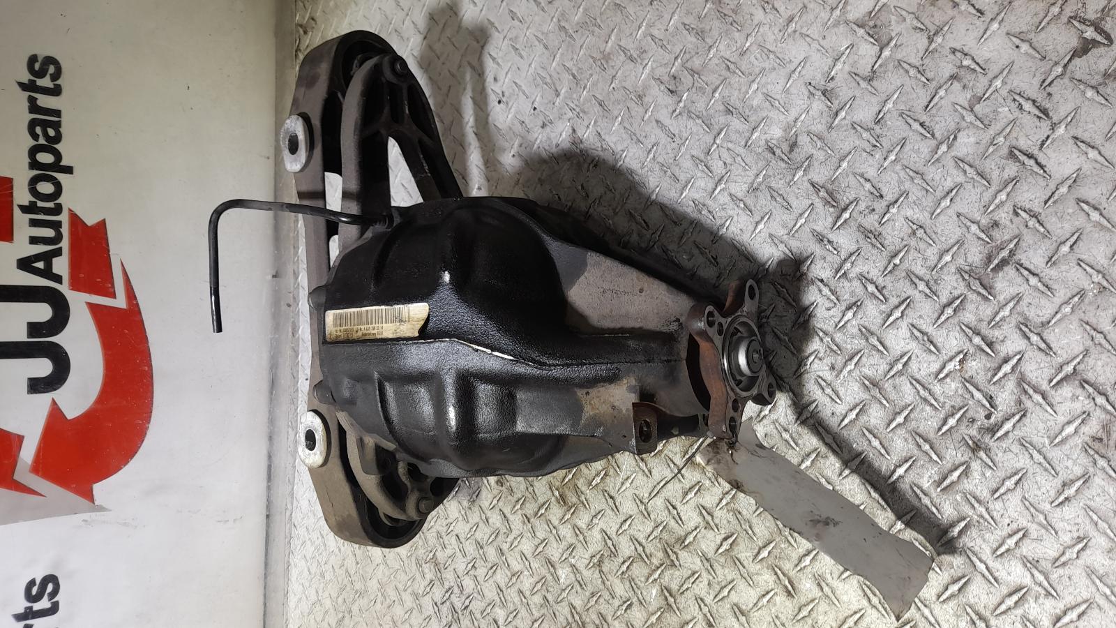 View Auto part Differential Centre Mercedes Vito 2013