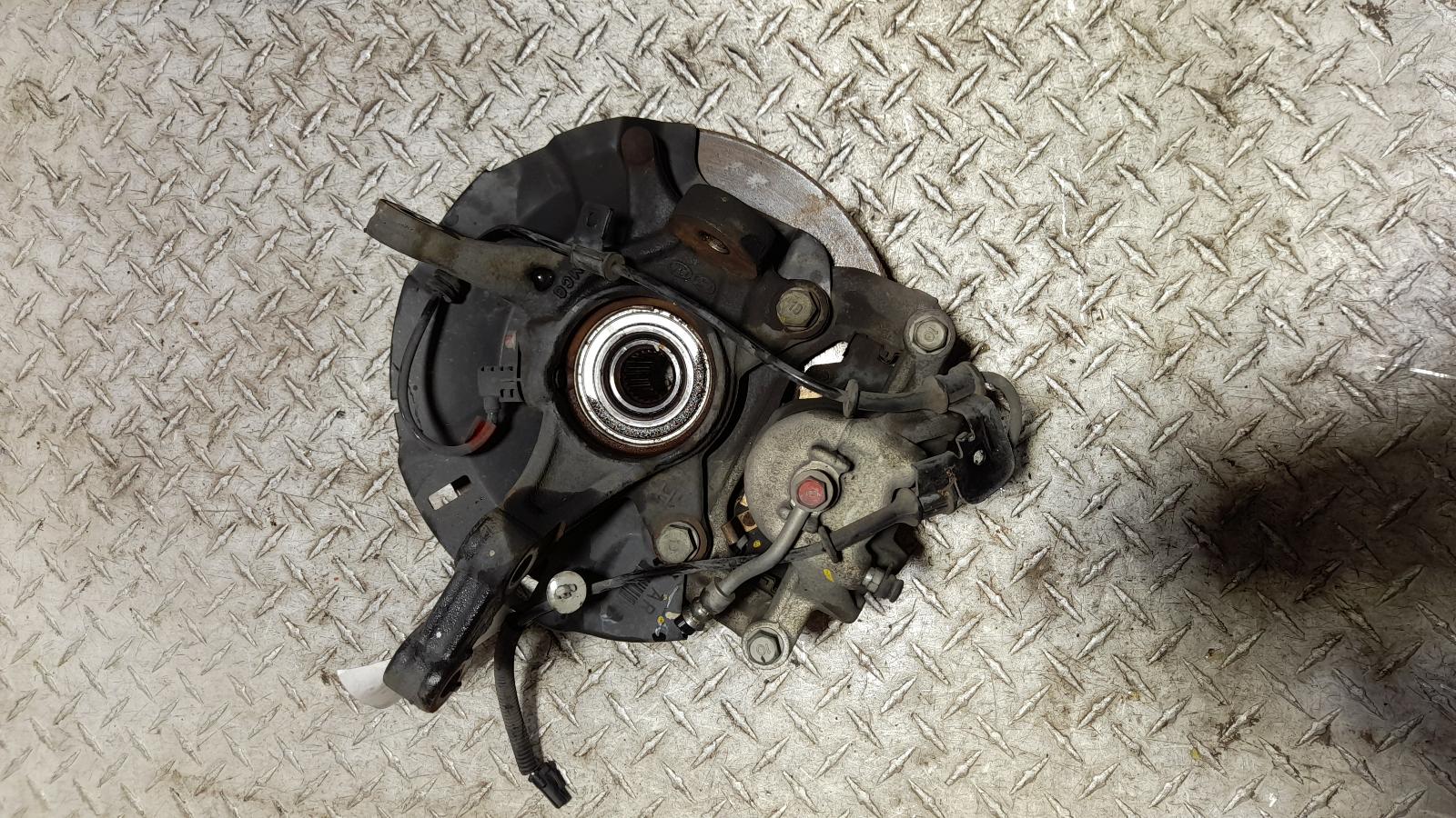 View Auto part Right Front Hub Assembly Hyundai Accent 2017