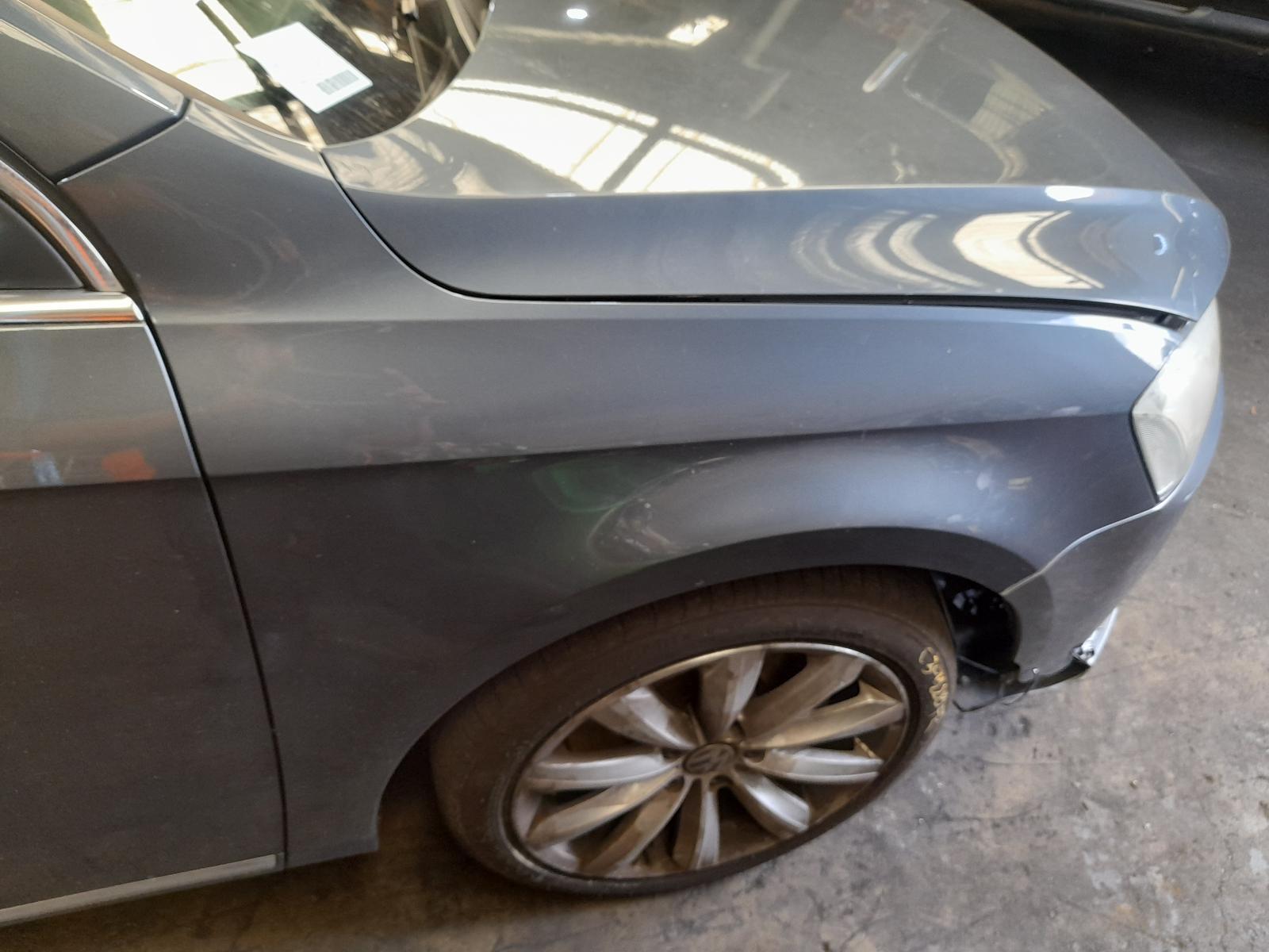 View Auto part Right Guard Volkswagen Passat 2012