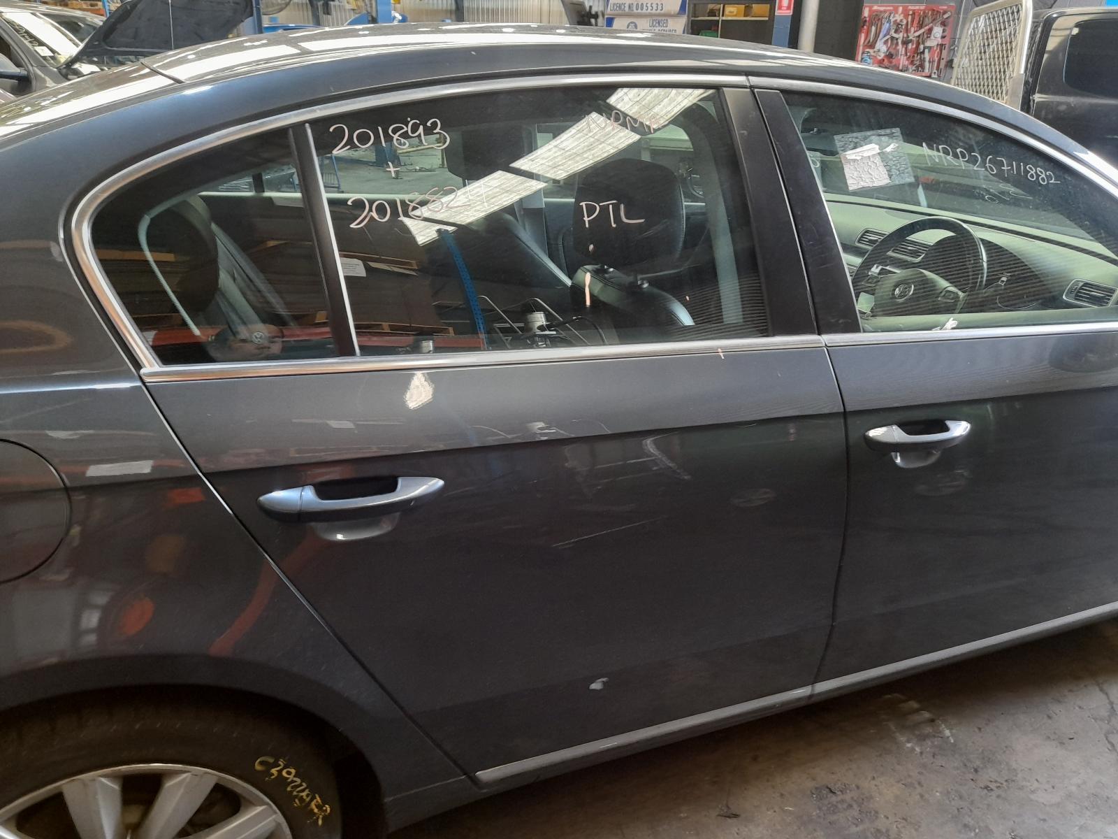 View Auto part Right Rear Door Window Volkswagen Passat 2012