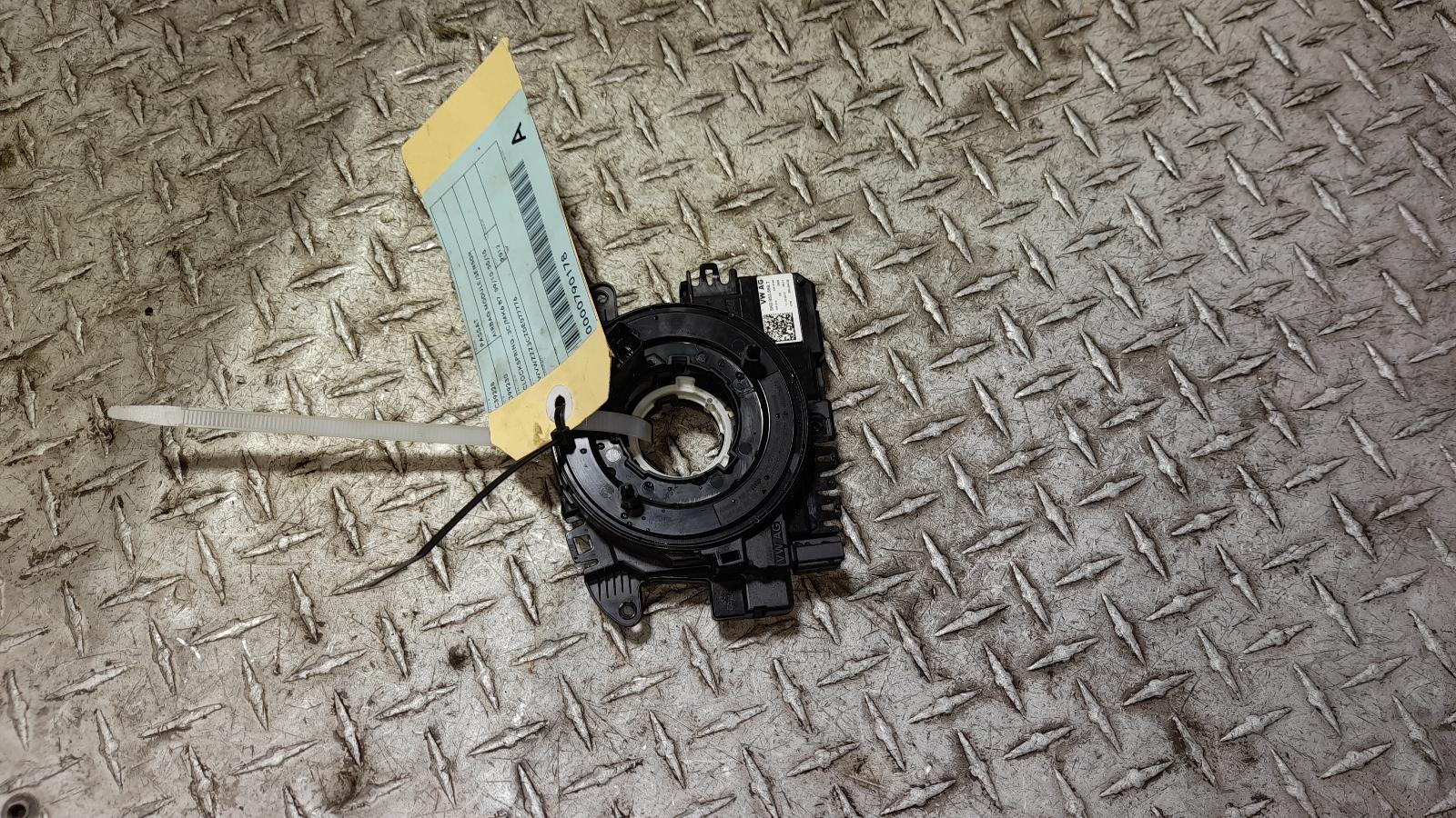 View Auto part Airbag Module/Sensor Volkswagen Passat 2012