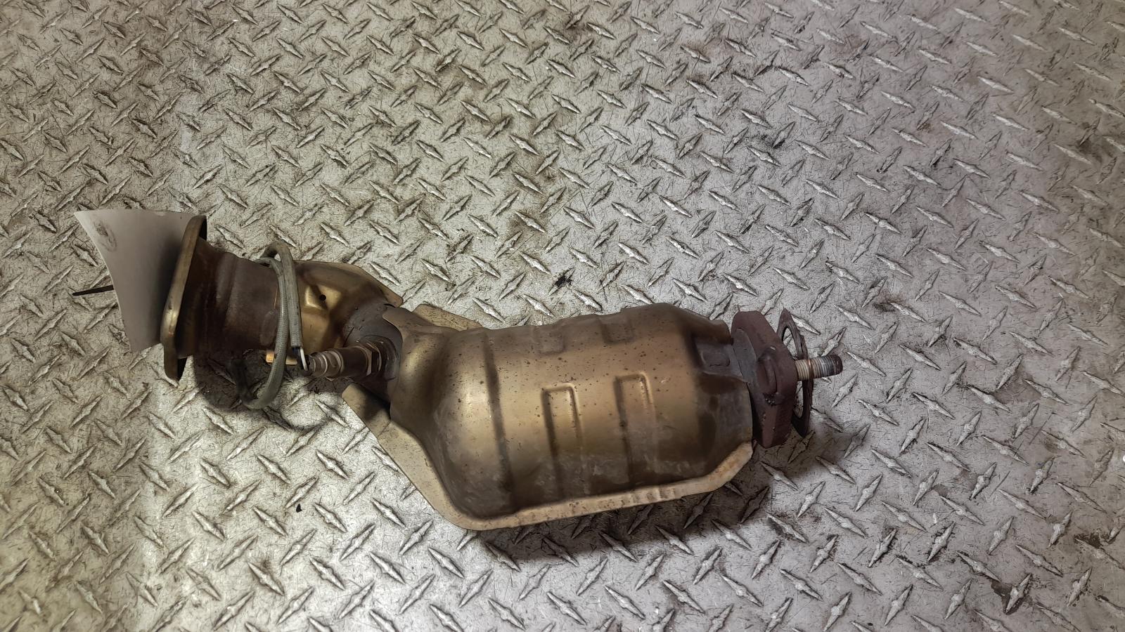 View Auto part Catalytic Converter Mitsubishi Lancer 2017