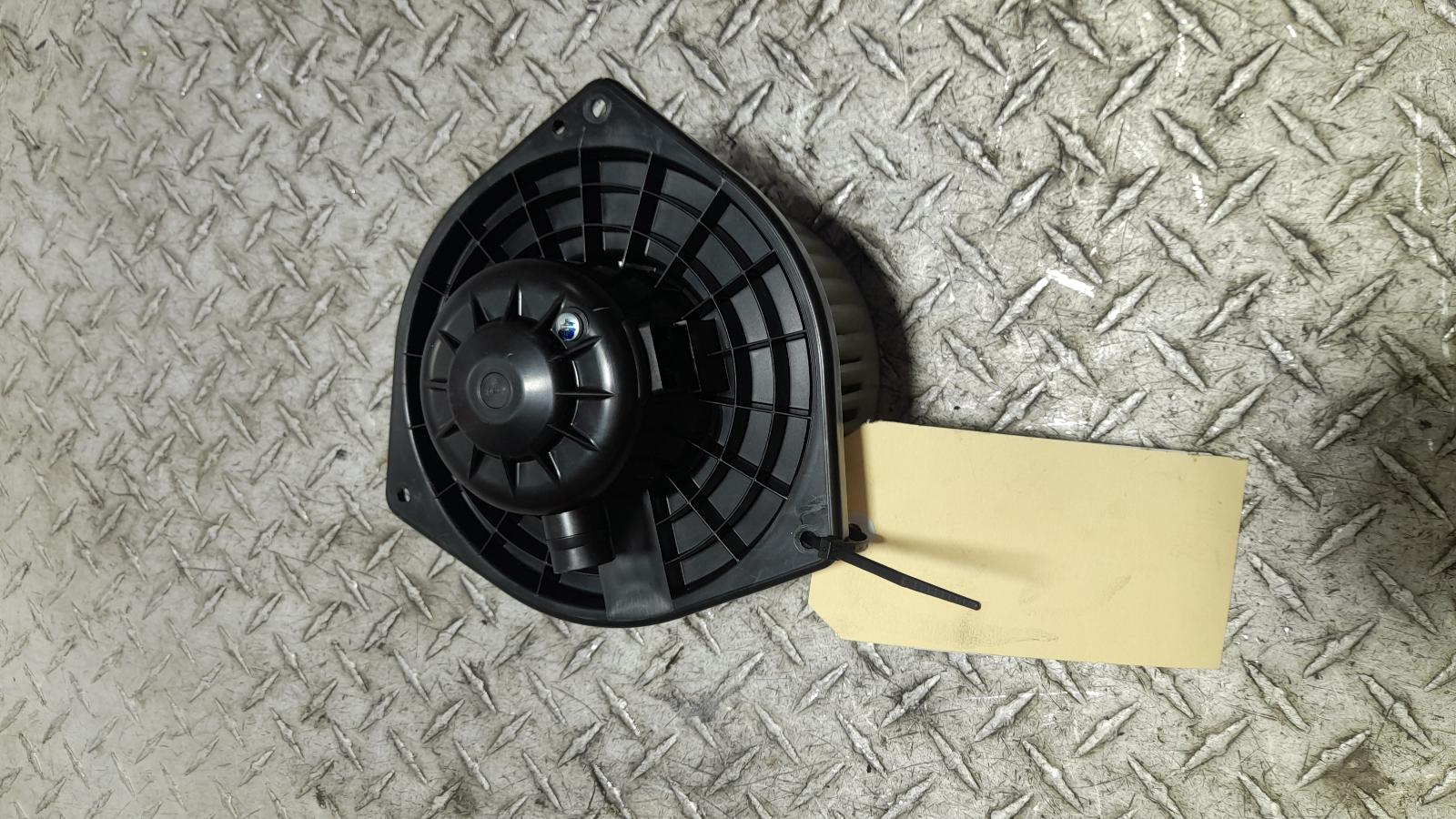 View Auto part Heater Fan Motor Mitsubishi Lancer 2017