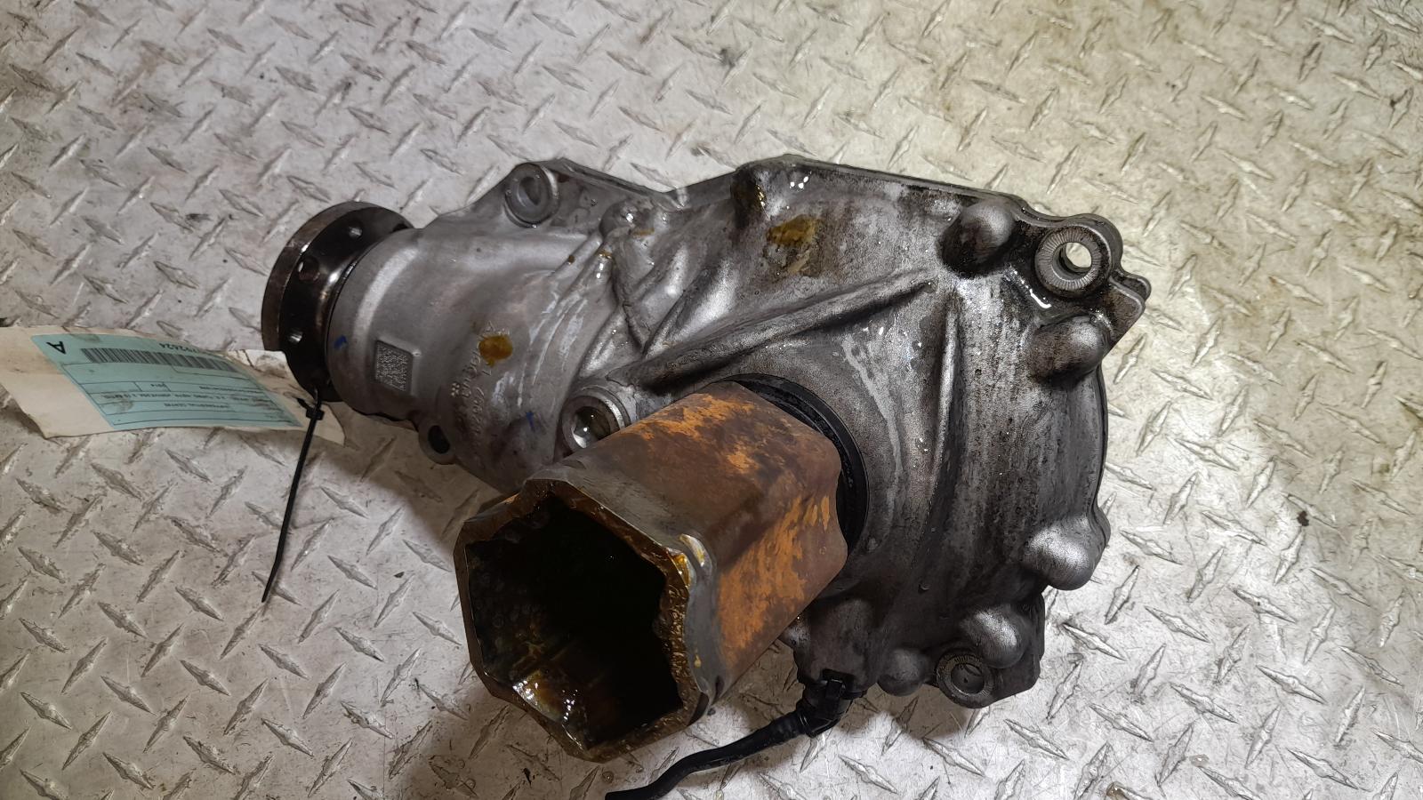 View Auto part Differential Centre Bmw X5 2014