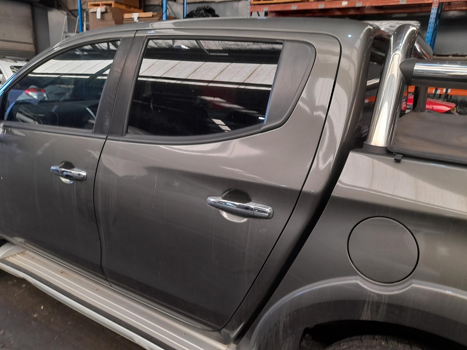 View Auto part Left Rear Door/Sliding Mitsubishi Triton 2016