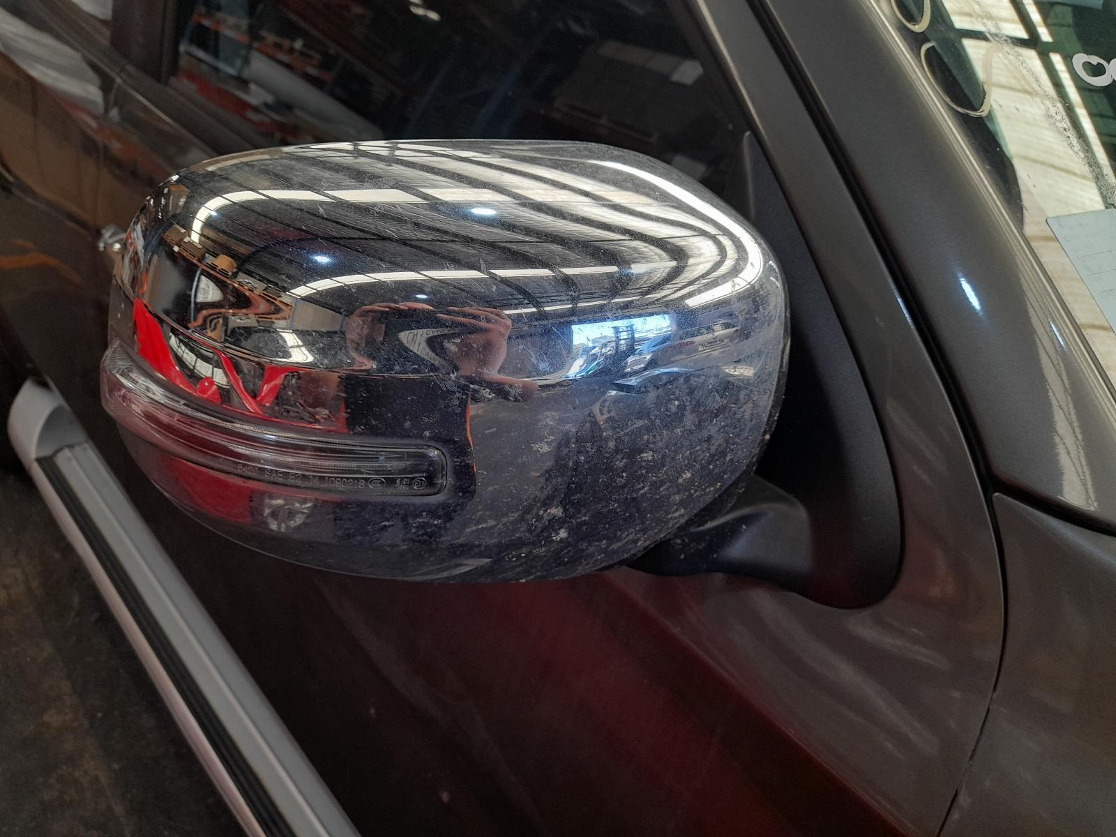 View Auto part Right Door Mirror Mitsubishi Triton 2016