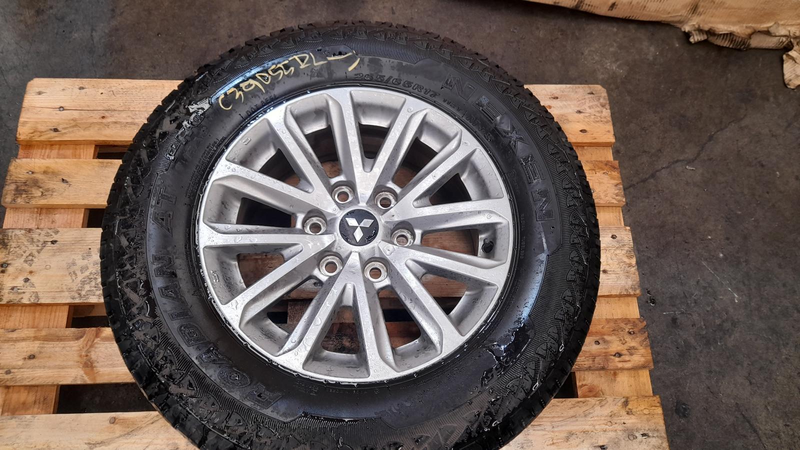 View Auto part Wheel Mag Mitsubishi Triton 2016