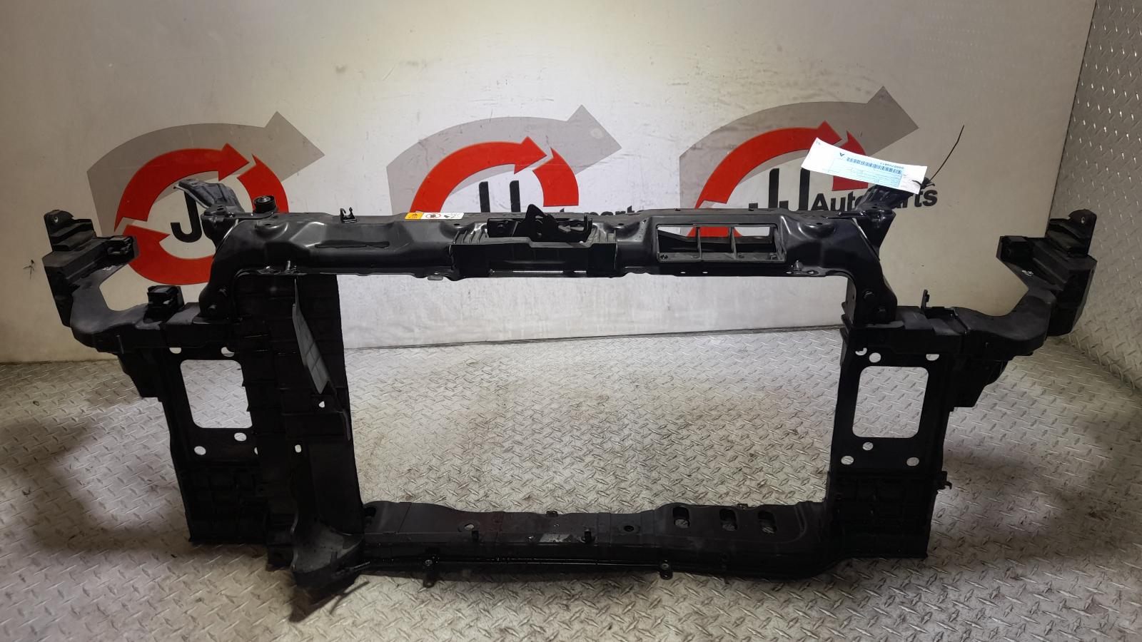 View Auto part Radiator Support Hyundai I30 2014