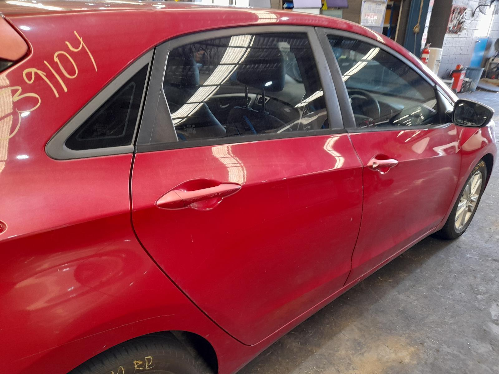 View Auto part Right Rear Door Sliding Hyundai I30 2014