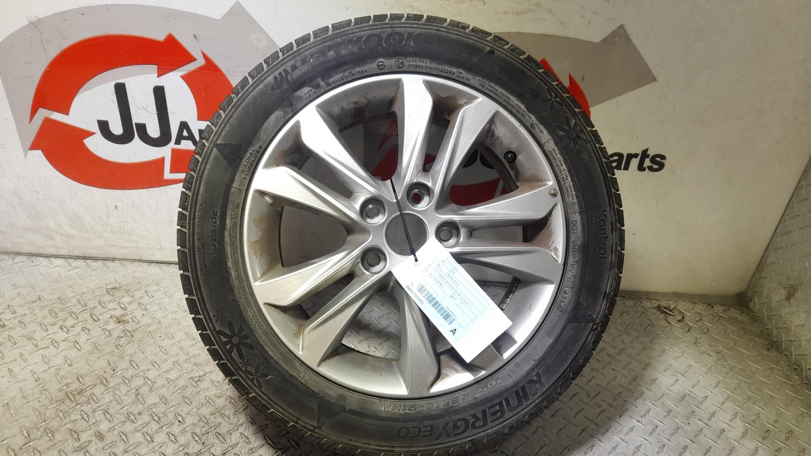 View Auto part Wheel Mag Hyundai I30 2014