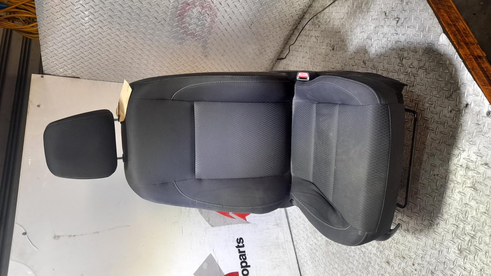 View Auto part Front Seat Toyota Corolla 2017