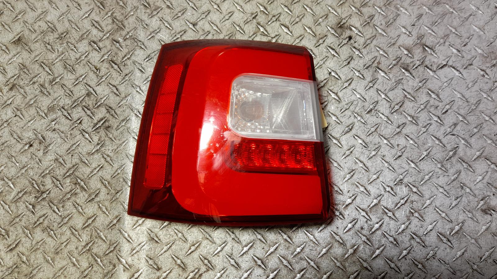 View Auto part Left Taillight Kia Sorento 2013