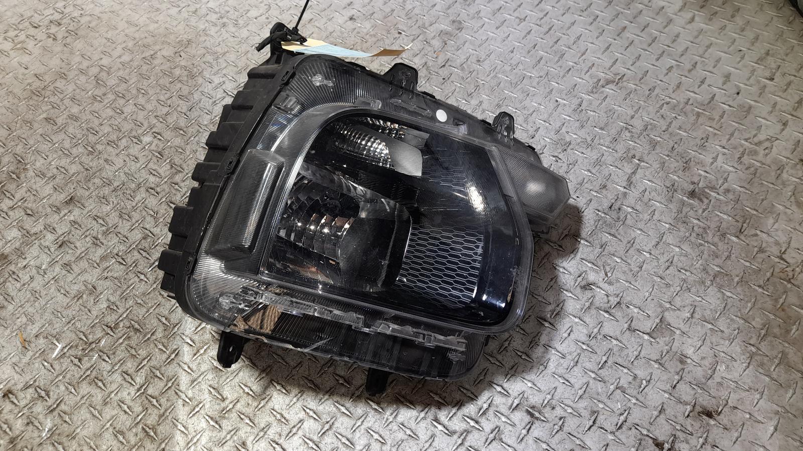 View Auto part Right Headlamp Hyundai Staria 2022