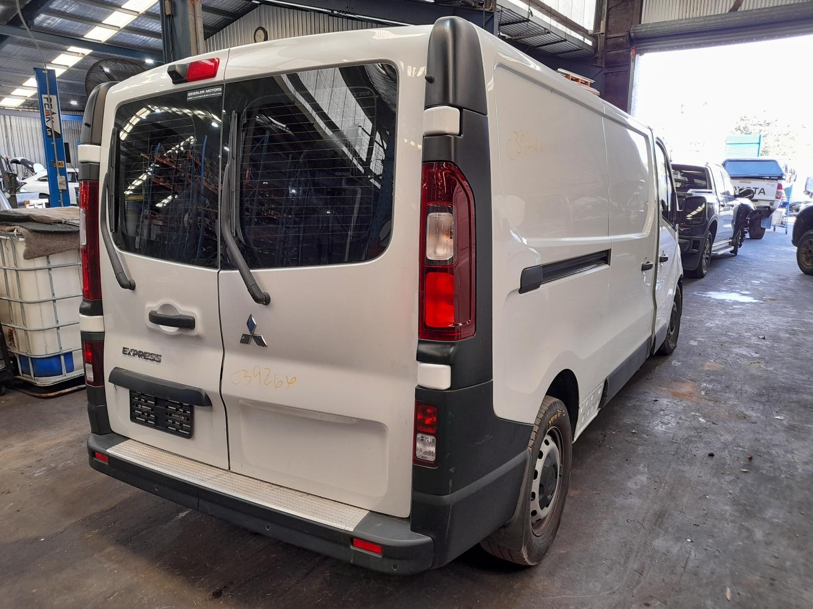 View Auto part Trans/Gearbox Mitsubishi Express 2021