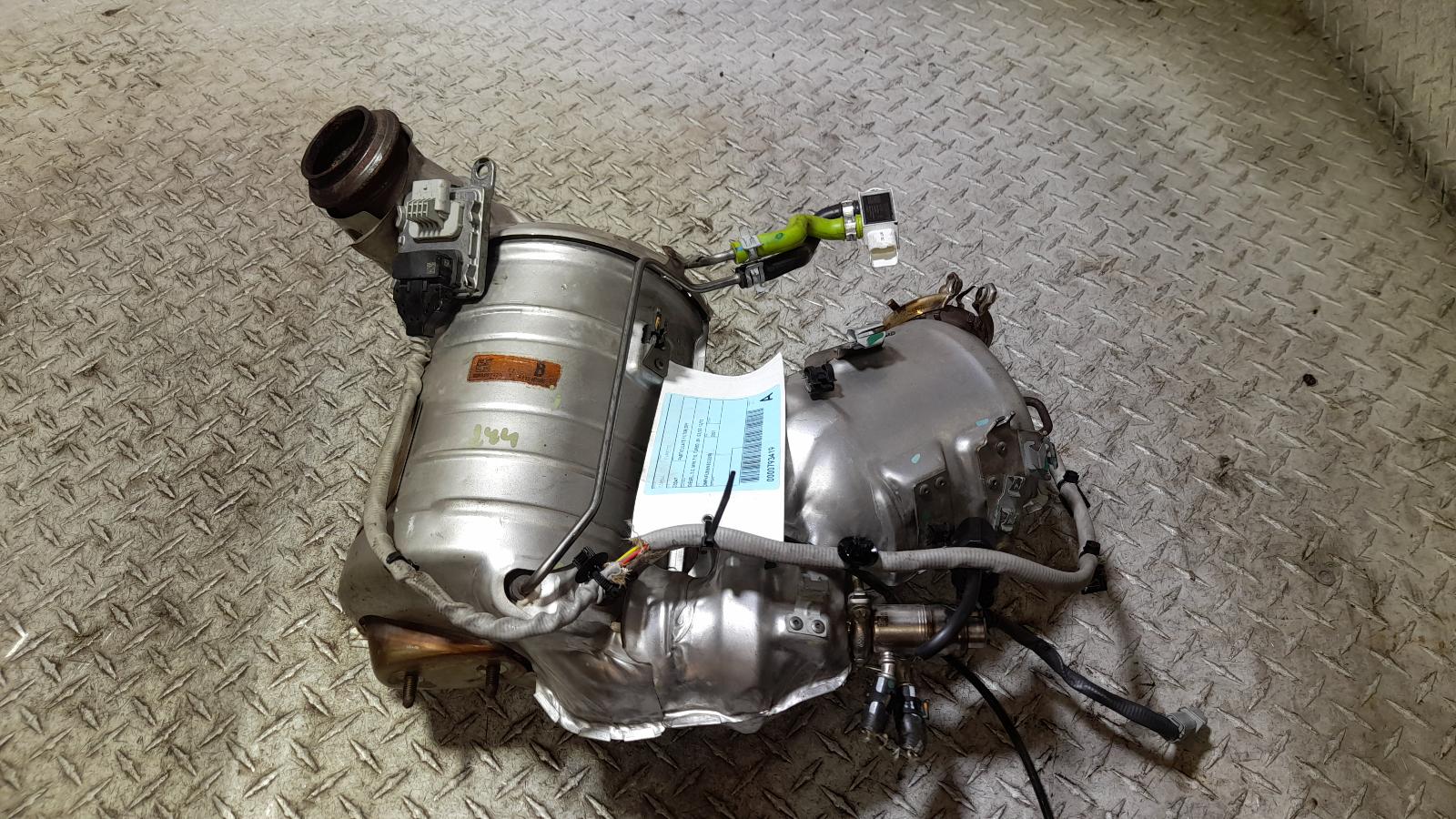 View Auto part Particulate Filter/Dpf Mitsubishi Express 2021