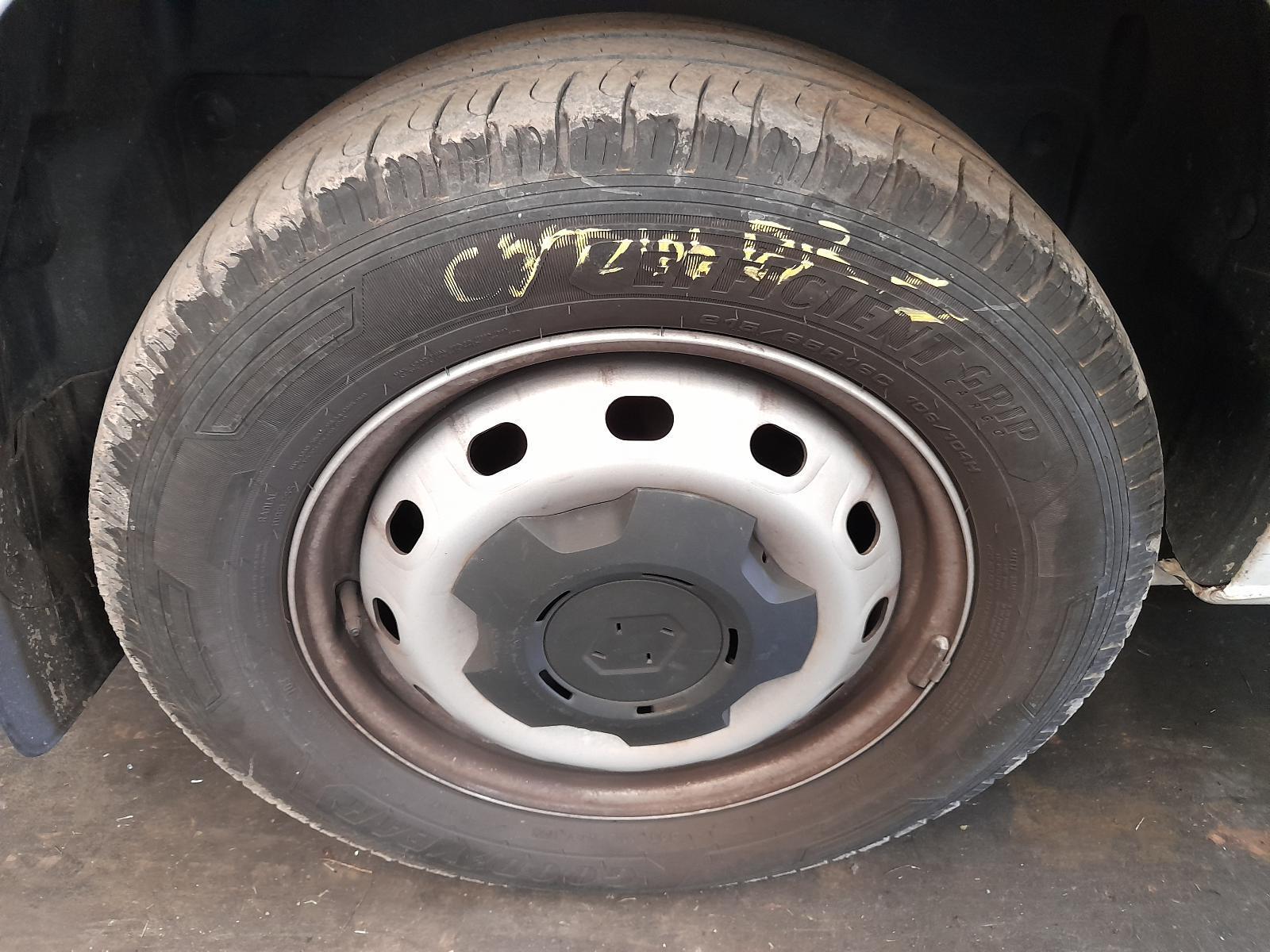 View Auto part Wheel Standard/Steel Mitsubishi Express 2021