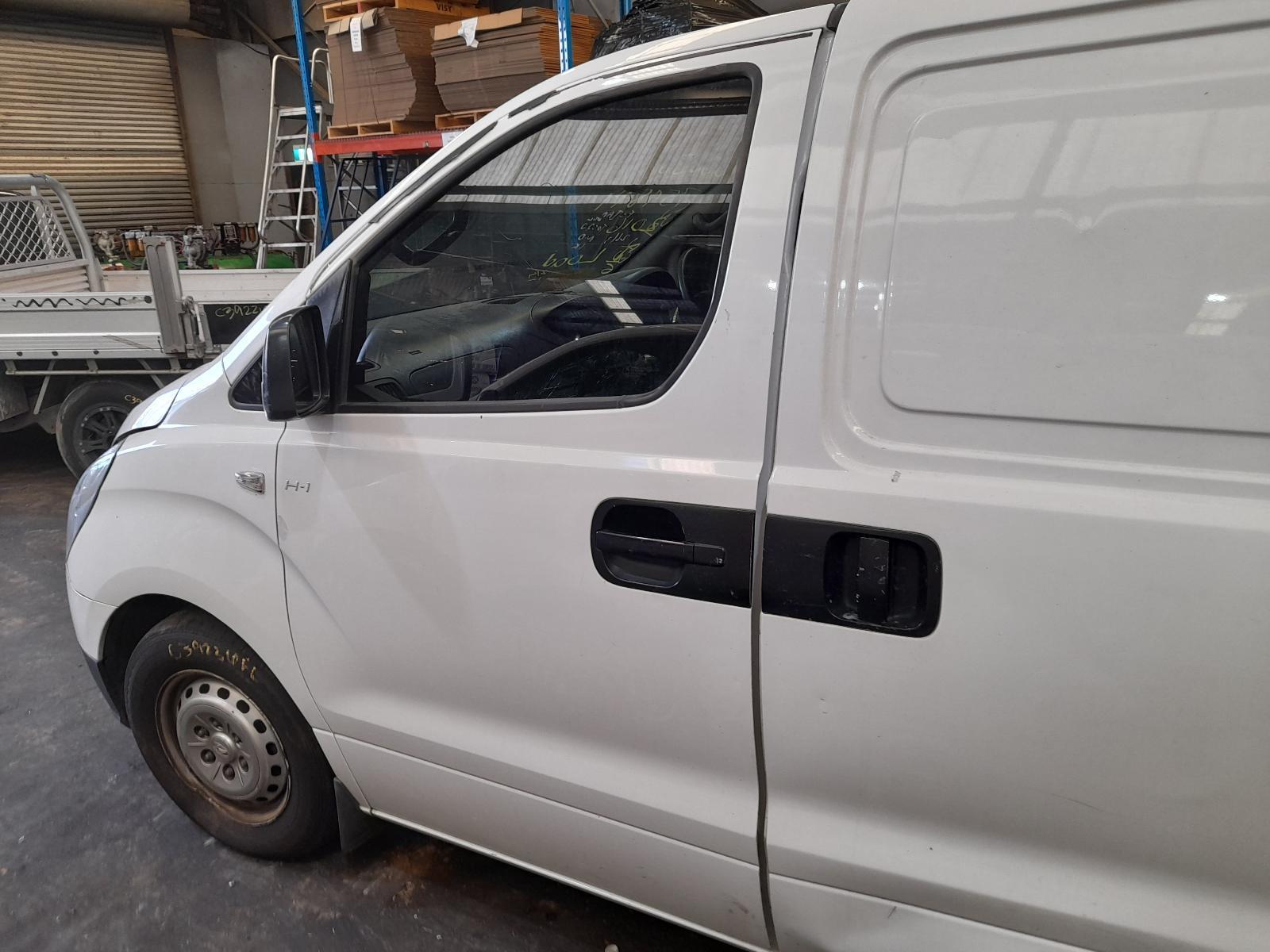 View Auto part Left Front Door Window Hyundai Iload/imax 2015