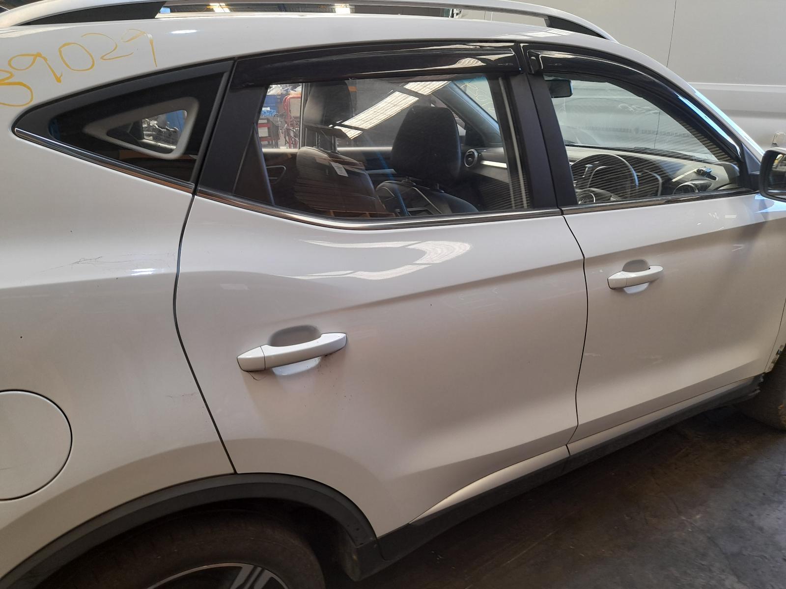 View Auto part Right Rear Door Sliding Mg Zs 2020