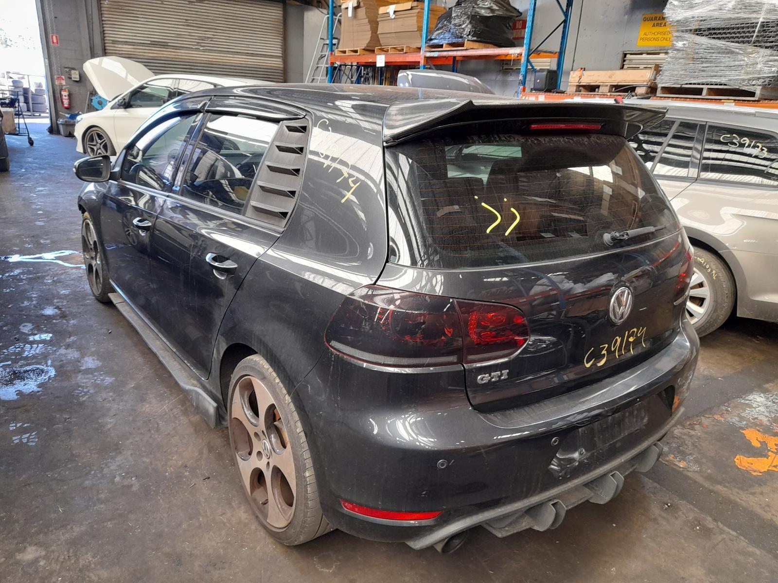 View Auto part Trans/Gearbox Volkswagen Golf 2011