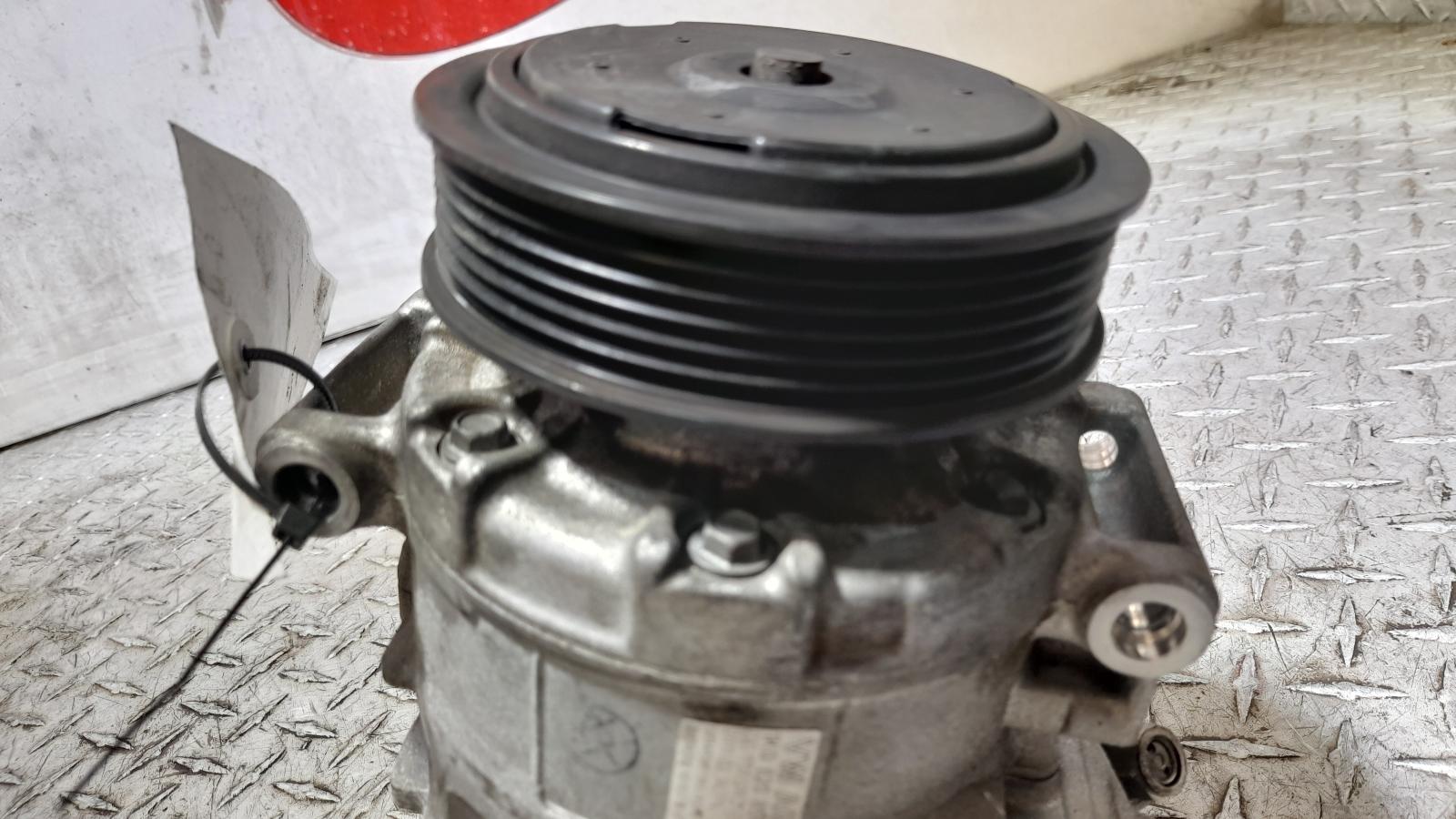 View Auto part A/C Compressor Volkswagen Golf 2011