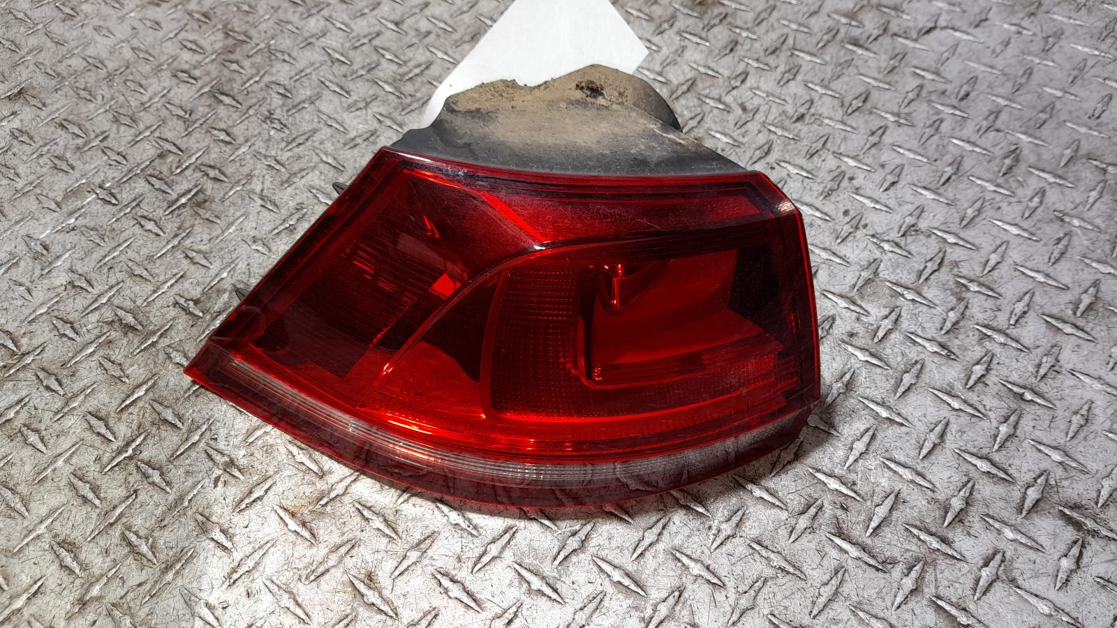 View Auto part Left Taillight Volkswagen Golf 2015
