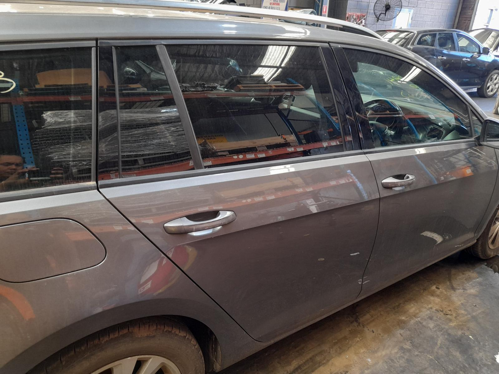 View Auto part Right Rear Door Sliding Volkswagen Golf 2015