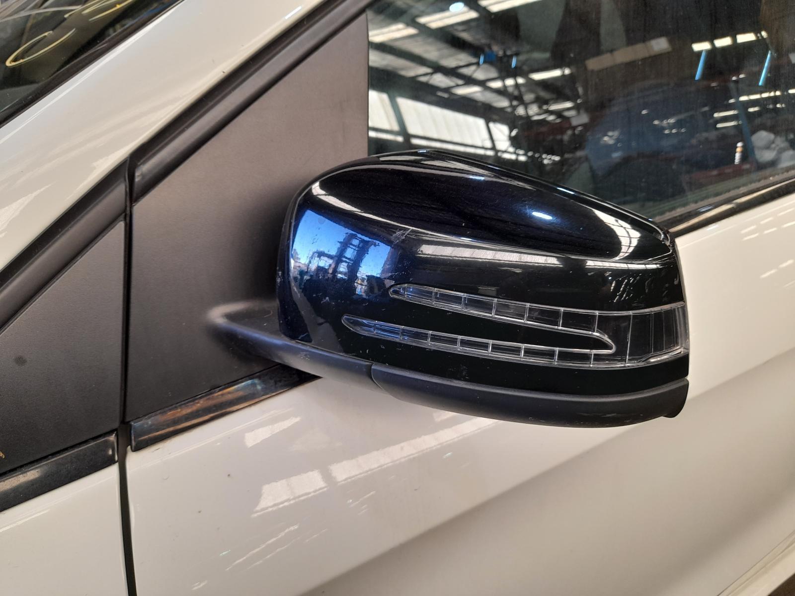 View Auto part Left Guard Mercedes B Class 2015