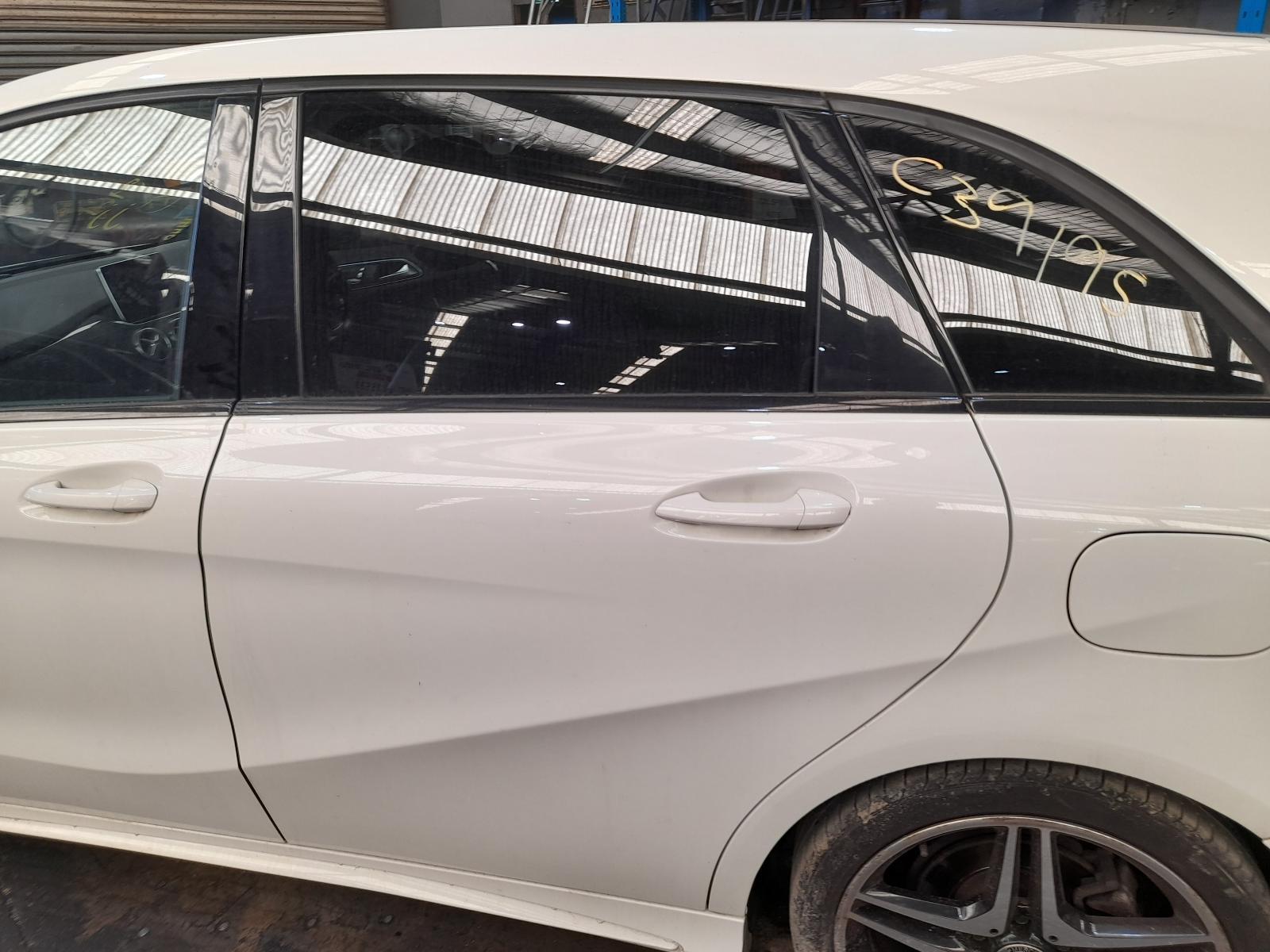 View Auto part Left Rear Door/Sliding Mercedes B Class 2015