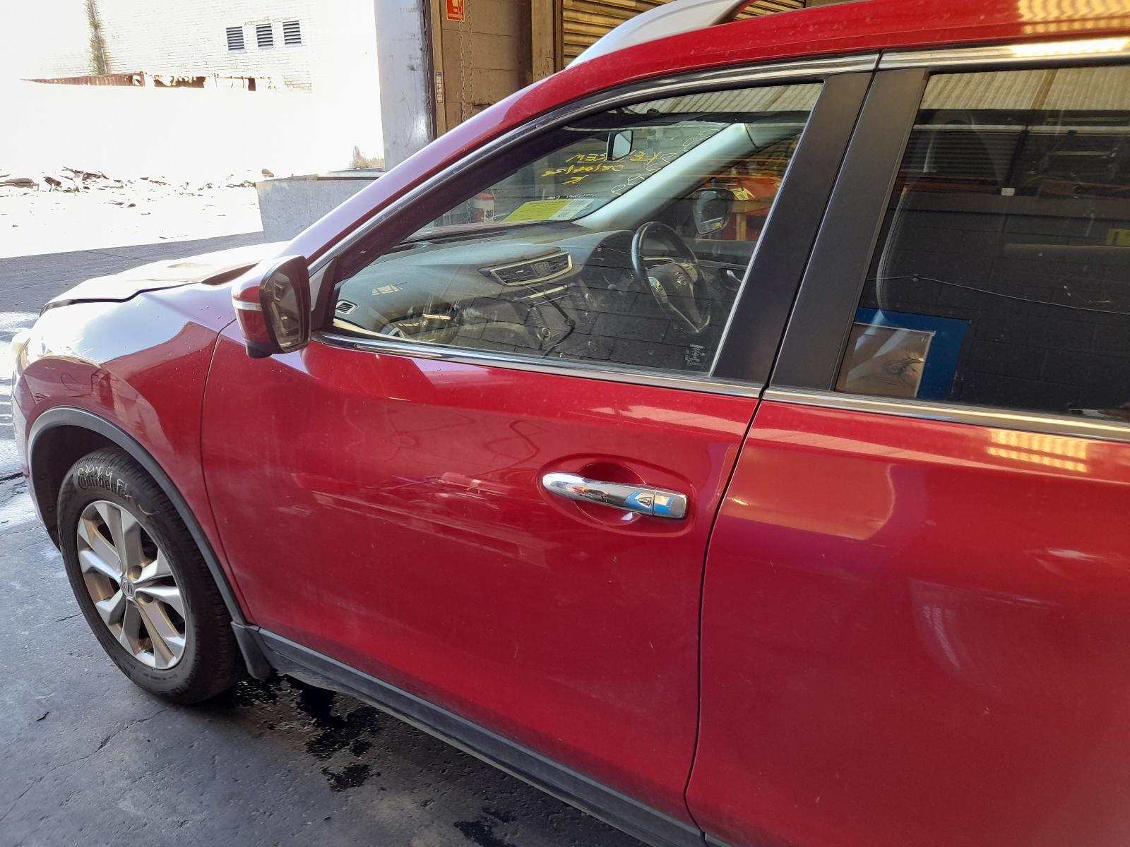 View Auto part Left Front Window Reg/Motor Nissan Xtrail 2015