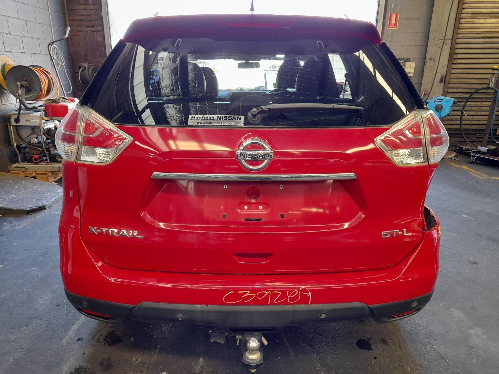 View Auto part Rear/Tailgate Glass Nissan Xtrail 2015