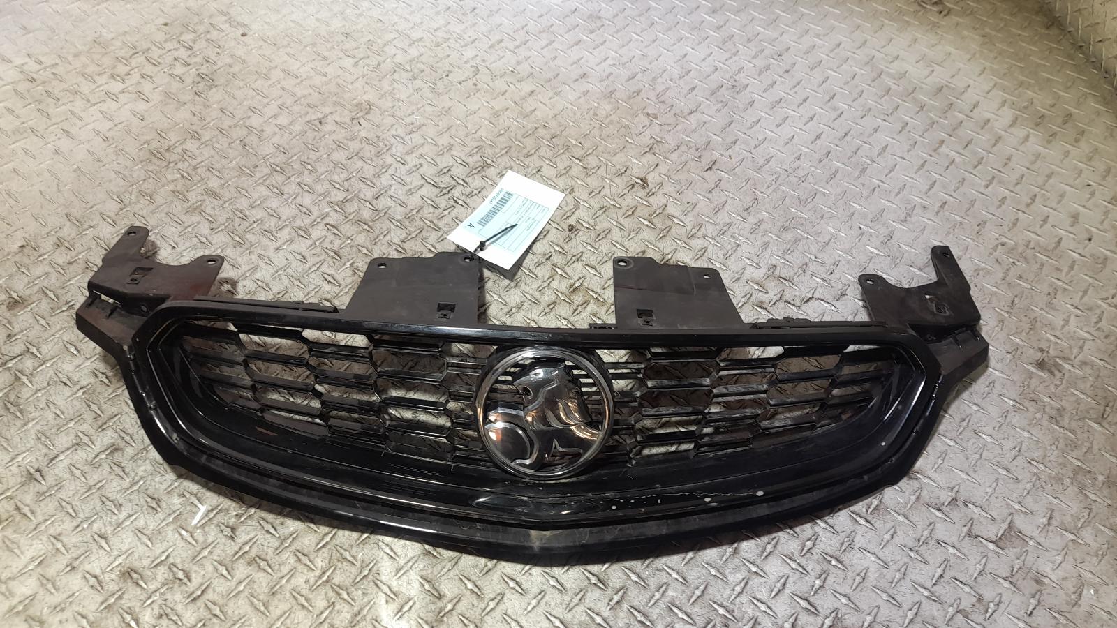 View Auto part Grille Holden Commodore 2016