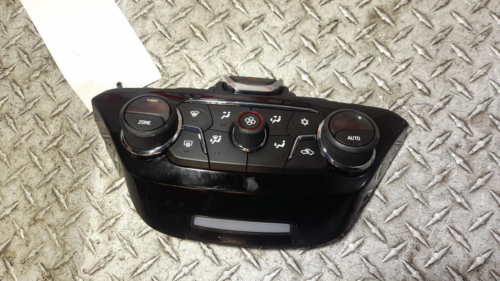 View Auto part Heater/Ac Controls Holden Commodore 2016
