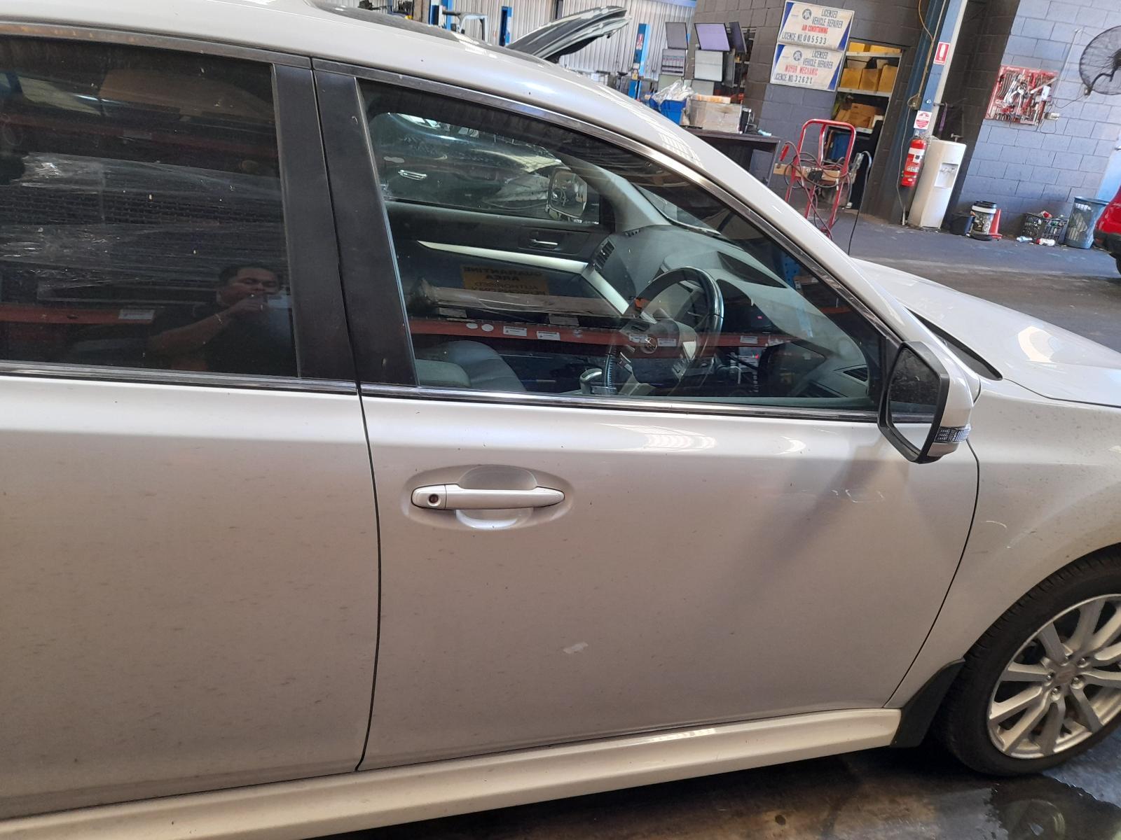 View Auto part Right Front Window Reg/Motor Subaru Liberty 2011