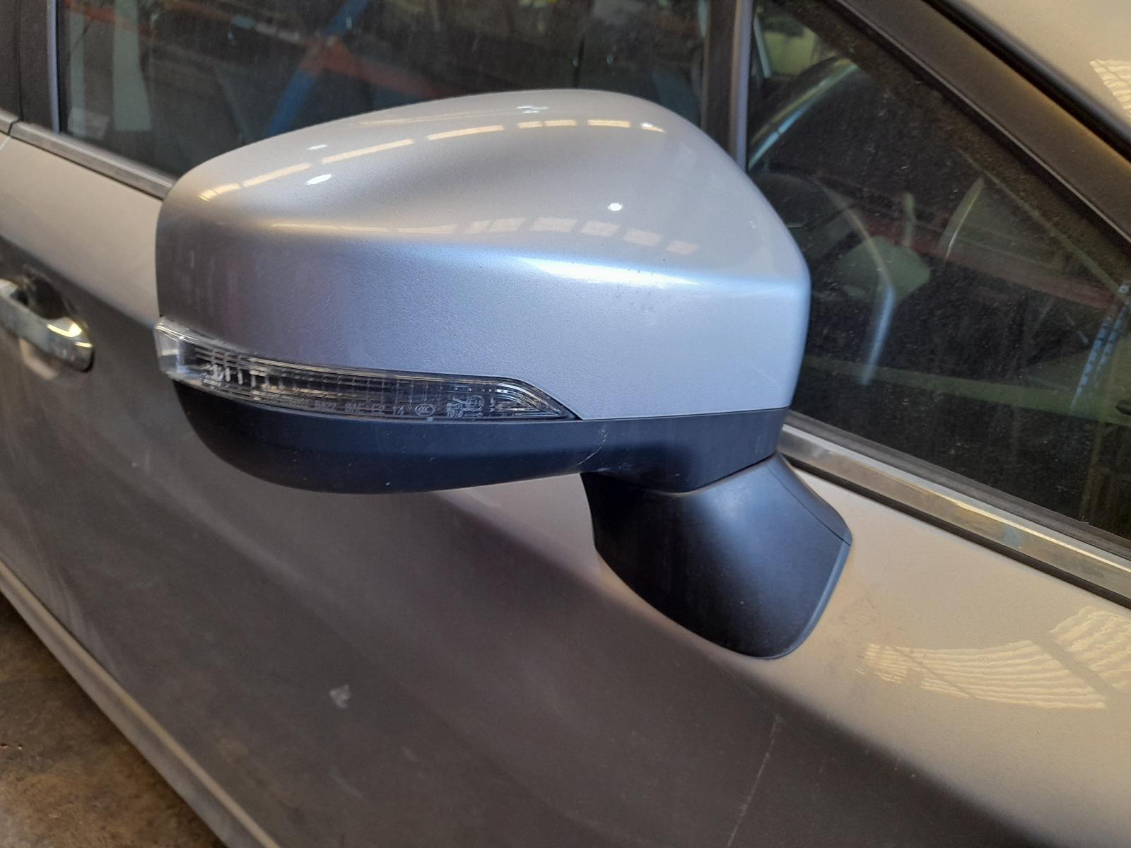 View Auto part Right Door Mirror Subaru Impreza 2018