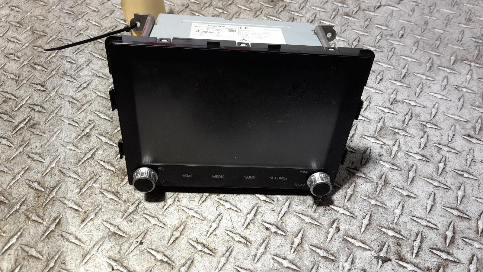 View Auto part Radio/Cd/Dvd/Sat/Tv Mitsubishi Asx 2019