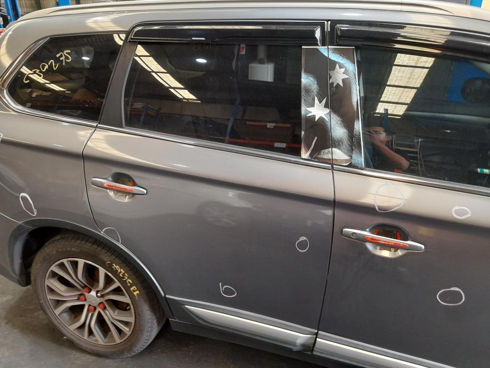 View Auto part Right Rear Door Window Mitsubishi Outlander 2017