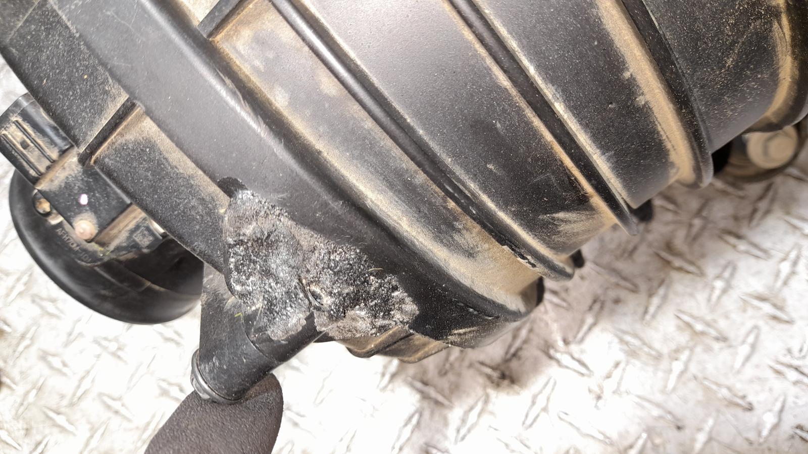 View Auto part Air Cleaner/Box Holden Trailblazer 2019